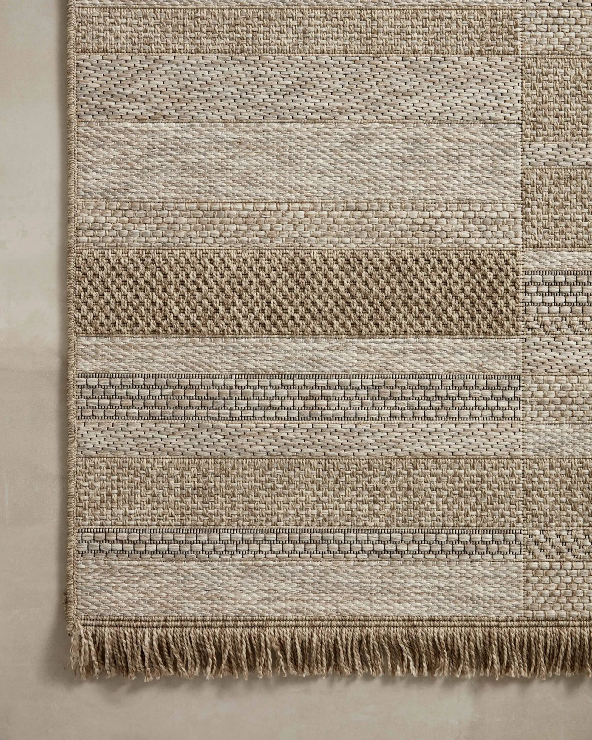 Dawn DAW-03 Natural Area Rug by Loloi