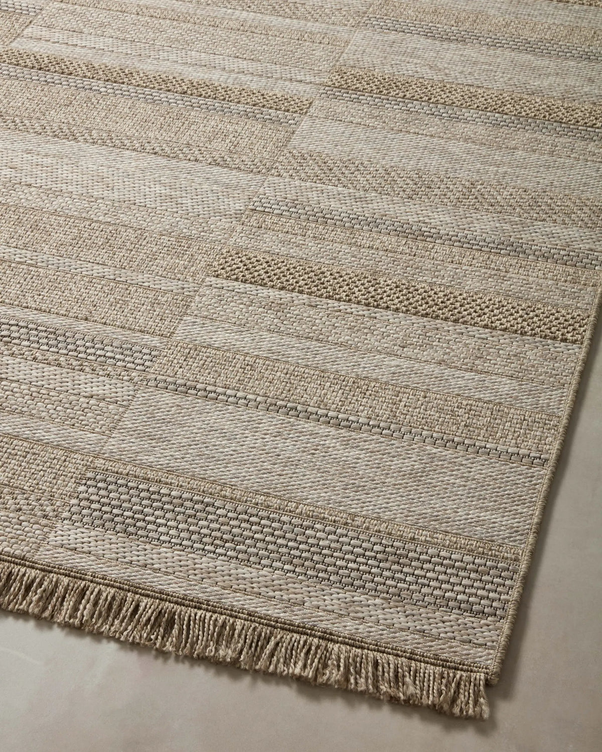 Dawn DAW-03 Natural Area Rug by Loloi