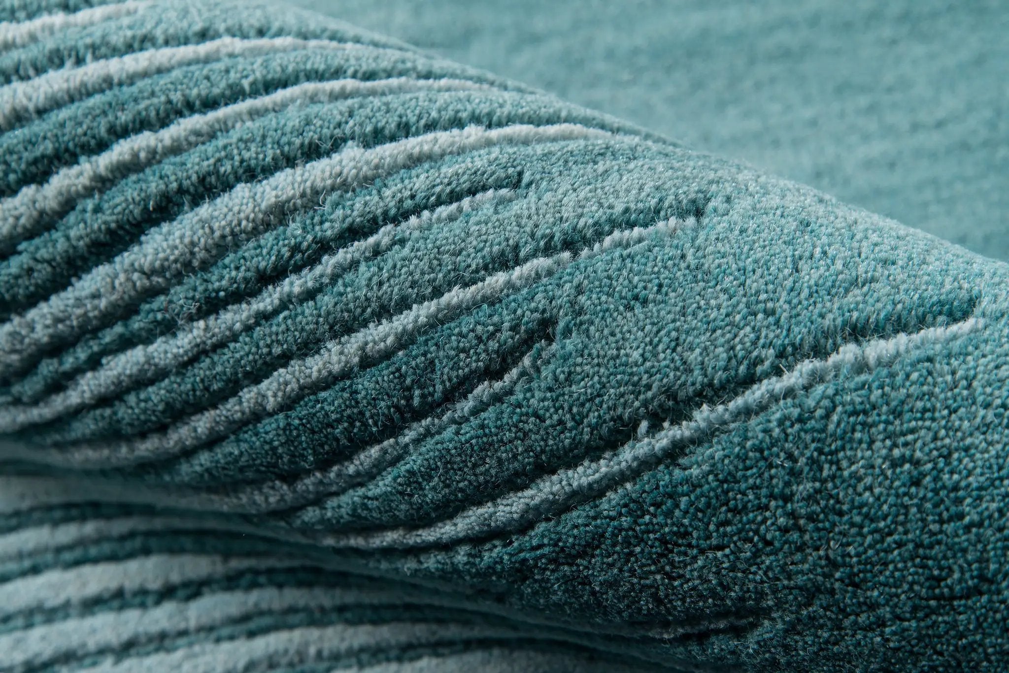 Delhi DL-63 Aqua Area Rug by Momeni