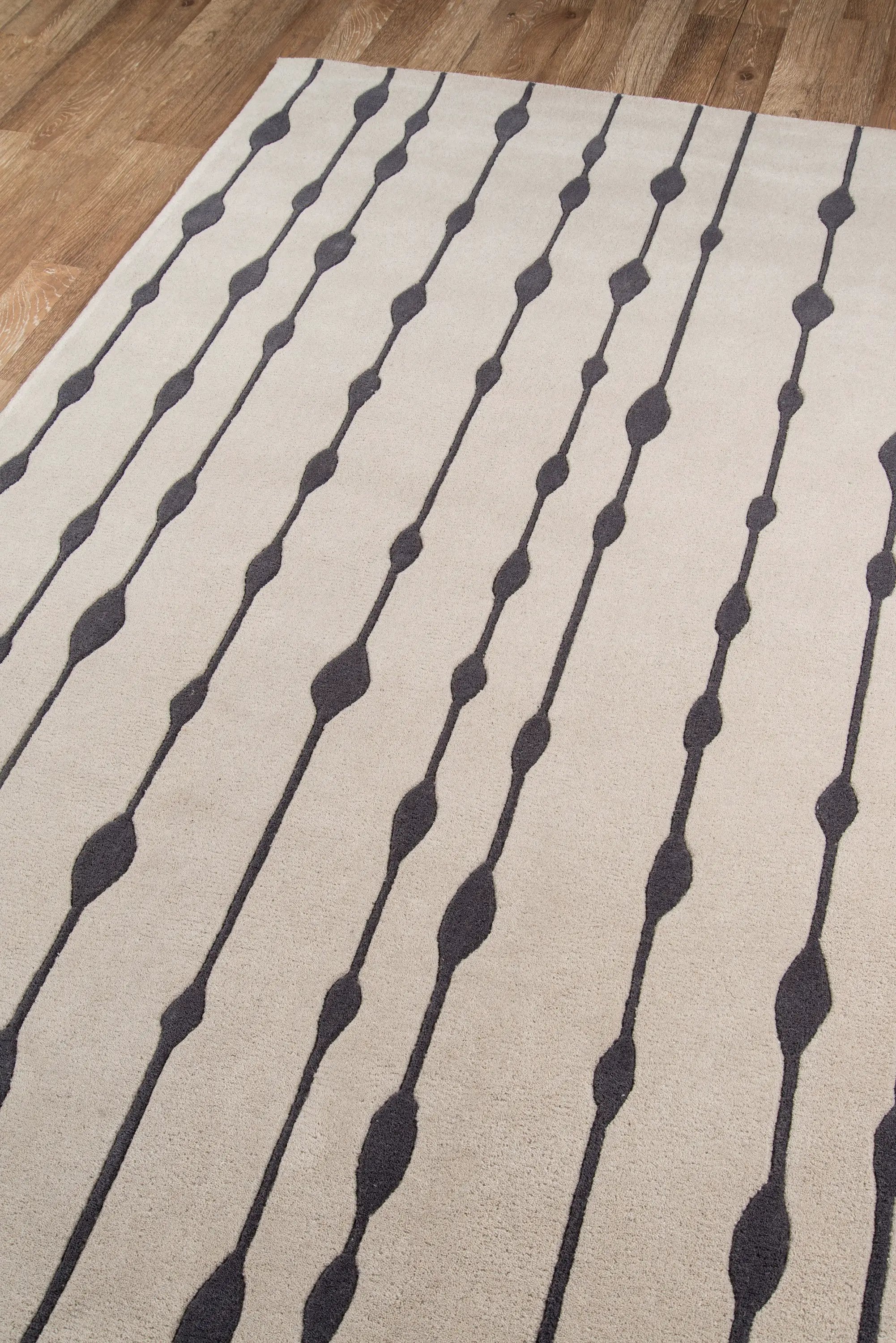 Delhi DL-64 Gray Area Rug by Momeni