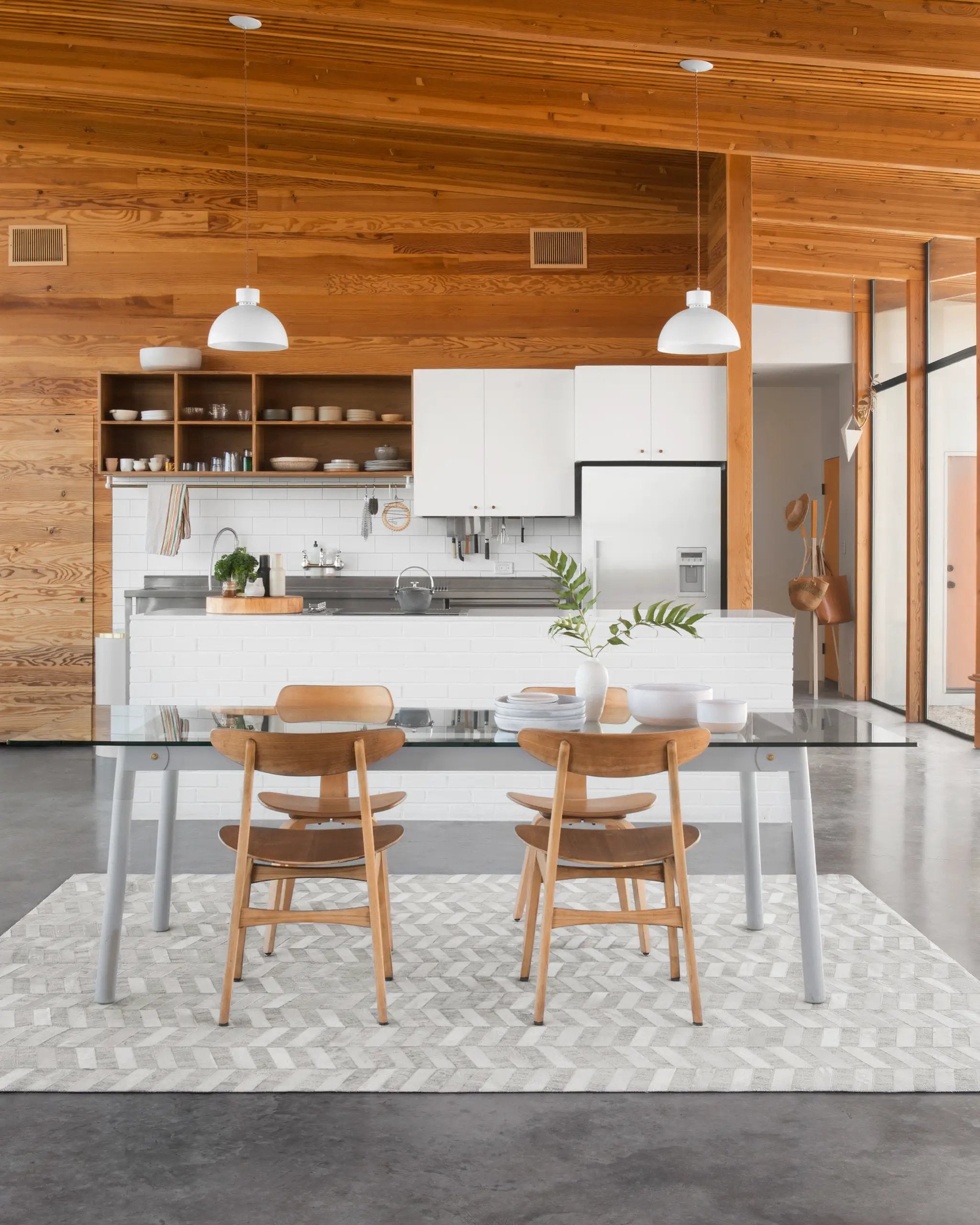 Dorado DB-01 Grey / Ivory Area Rug by Loloi