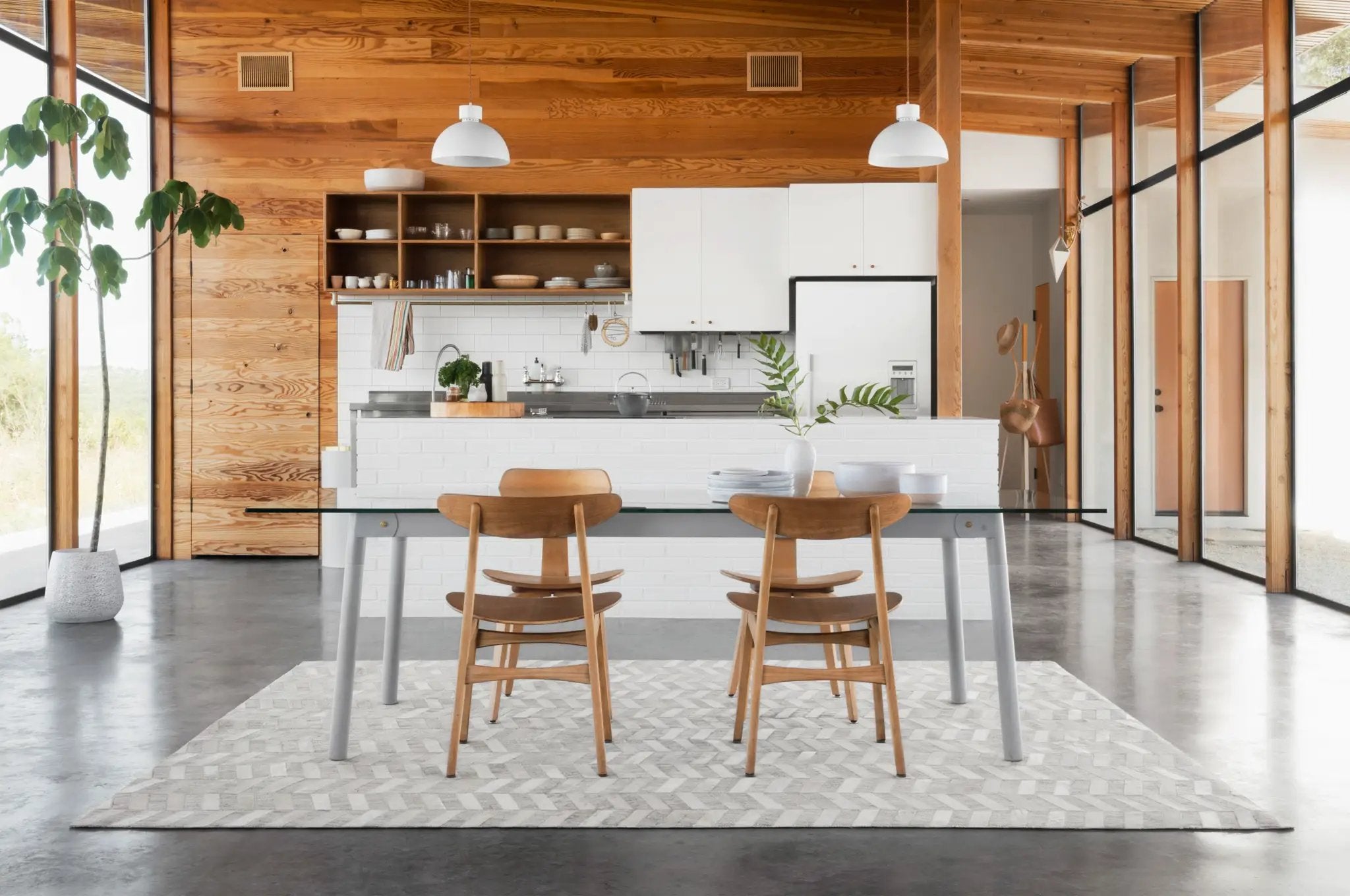 Dorado DB-01 Grey / Ivory Area Rug by Loloi