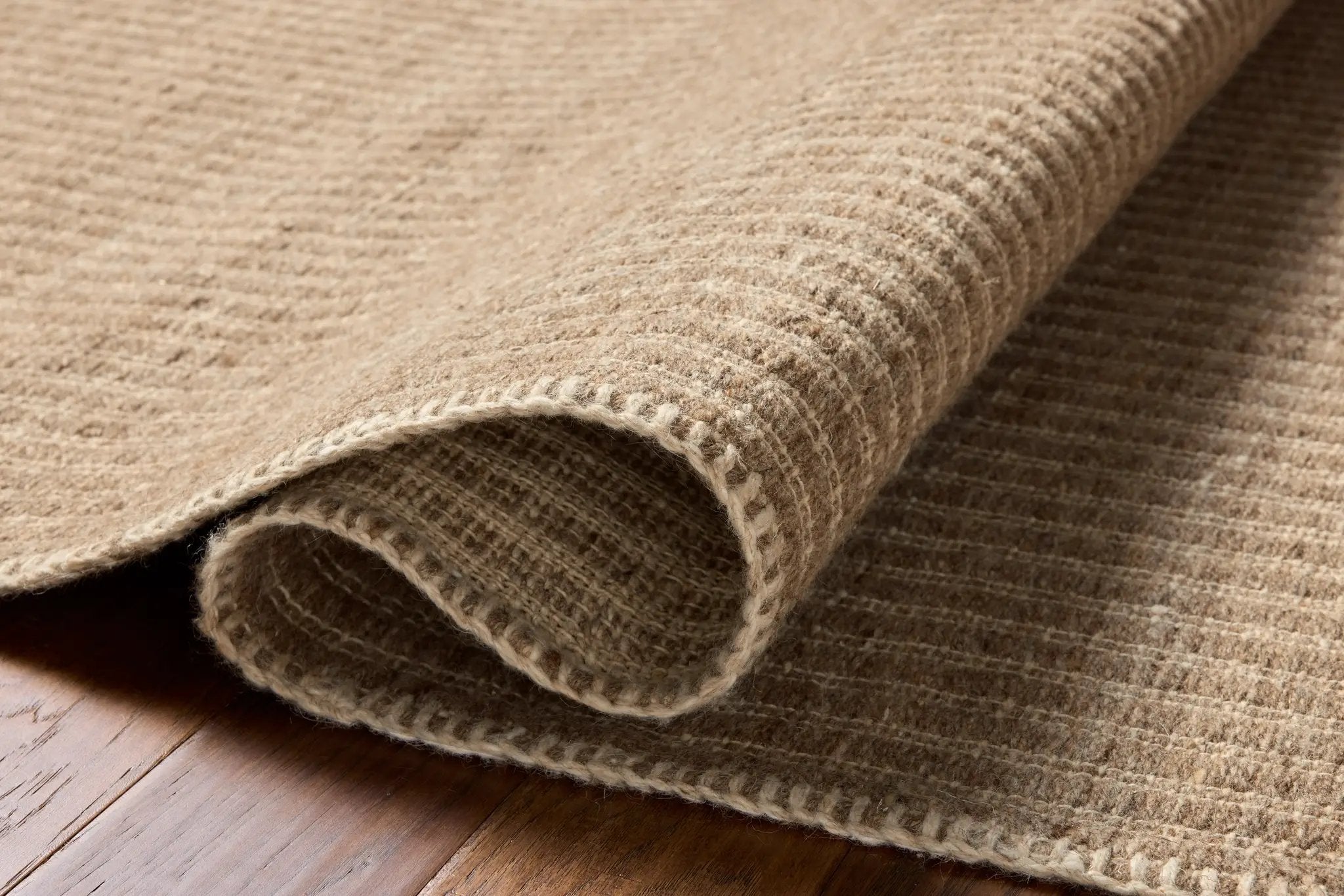 Elma ELM-01 Dove Area Rug by Loloi