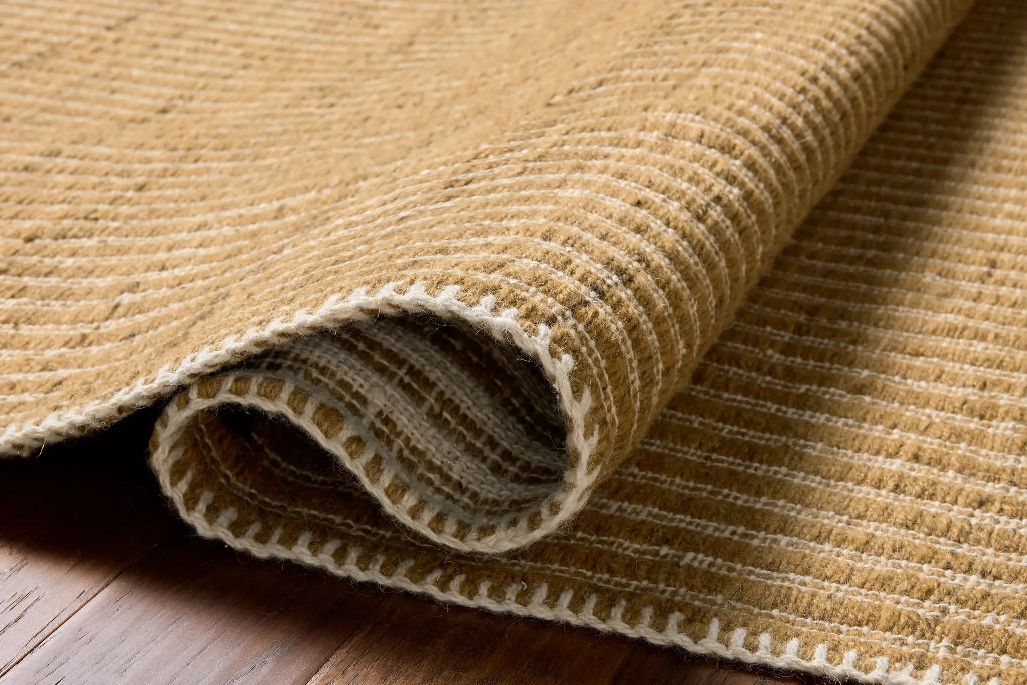 Elma ELM-01 Wheat Area Rug by Loloi