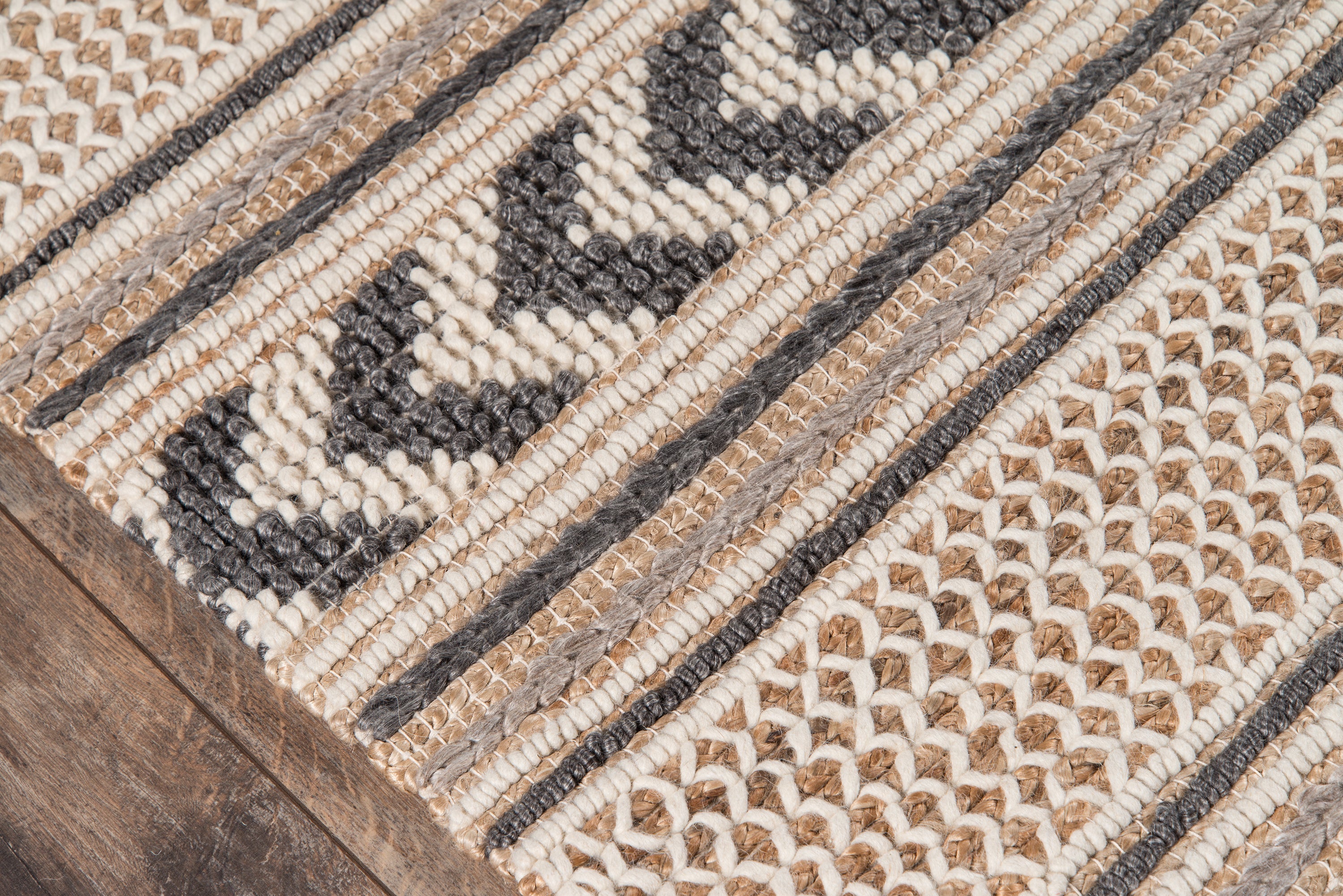 Momeni Esme ESM-1 Charcoal Hand Woven Area Rug