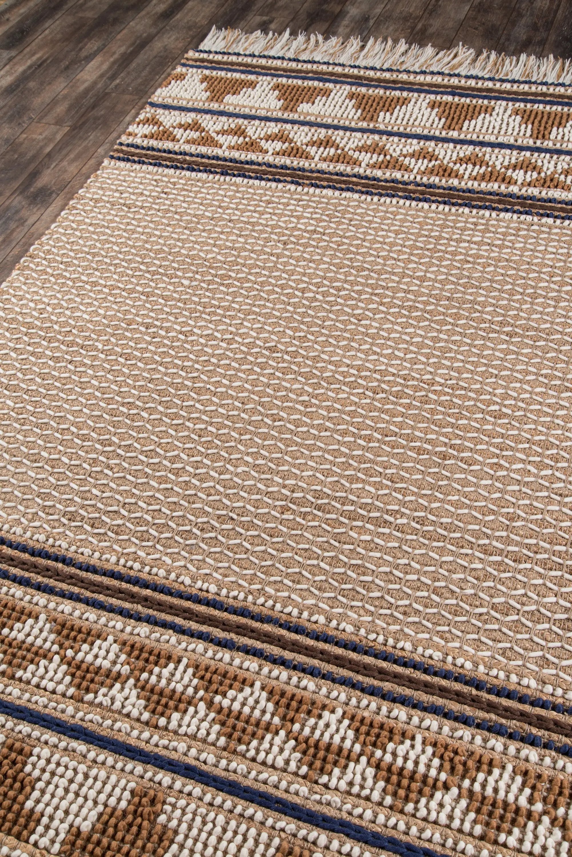 Esme ESM-2 Ivory Area Rug by Momeni