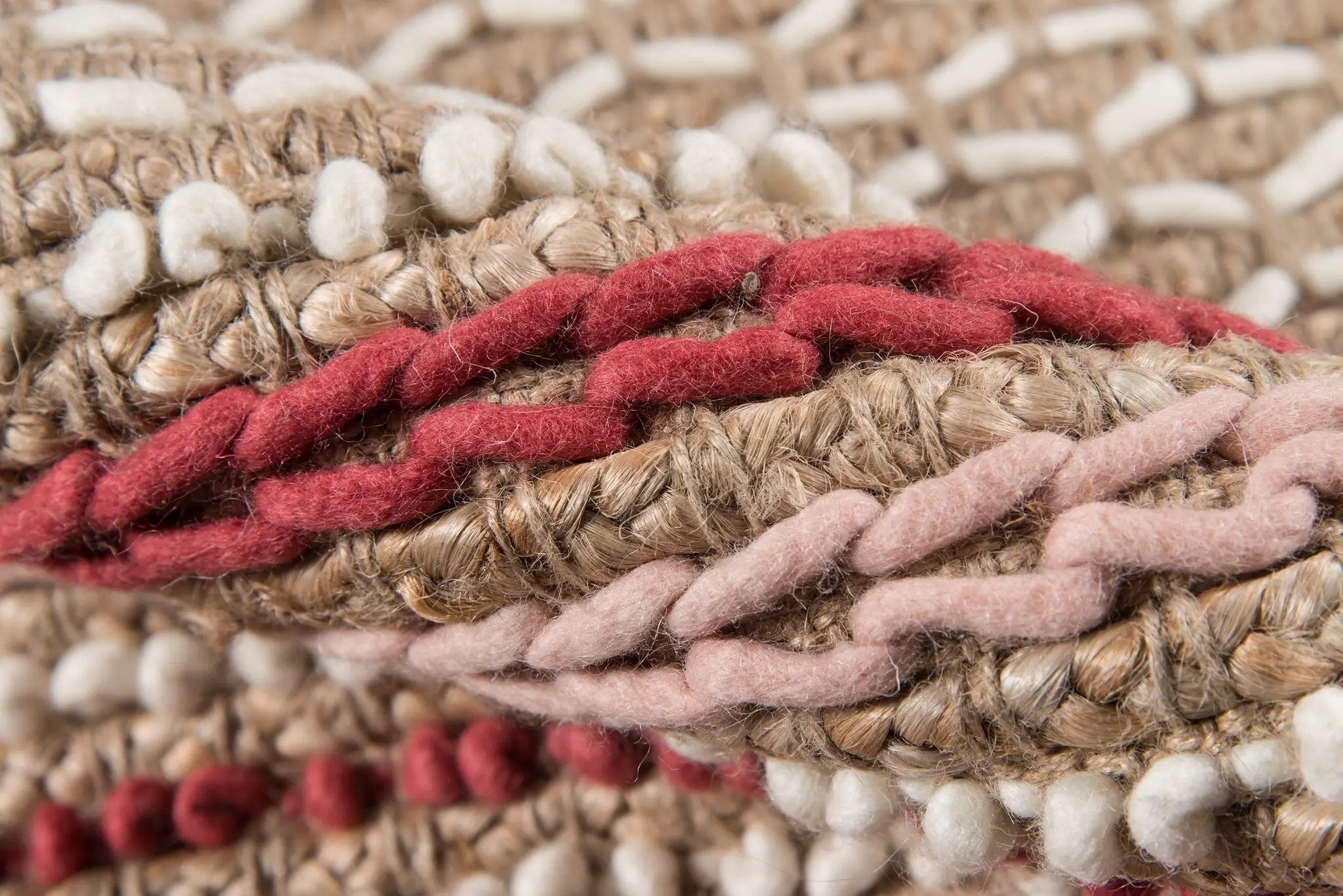 Esme ESM-3 Pink Area Rug by Momeni
