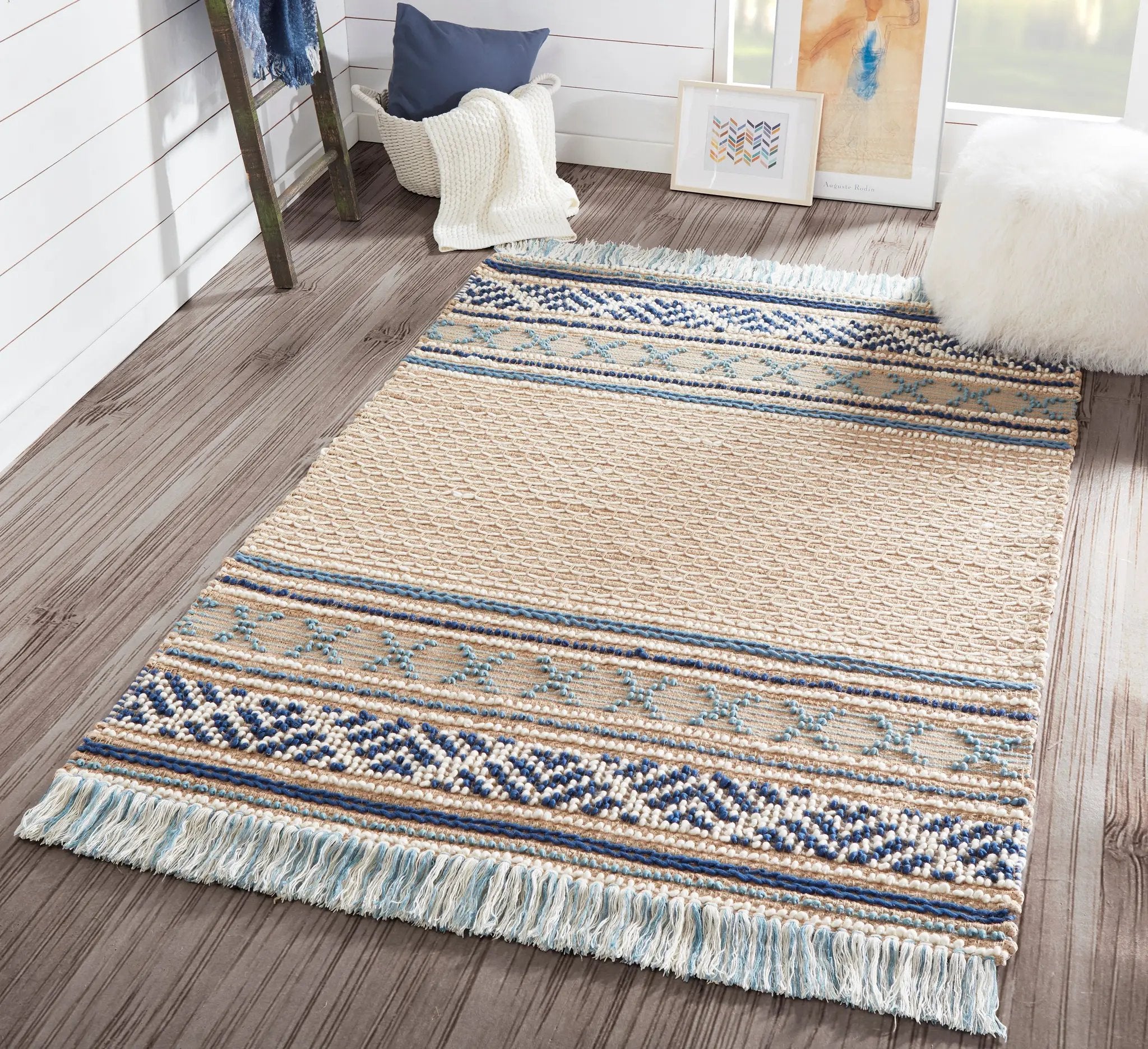 Esme ESM-4 Blue Area Rug by Momeni