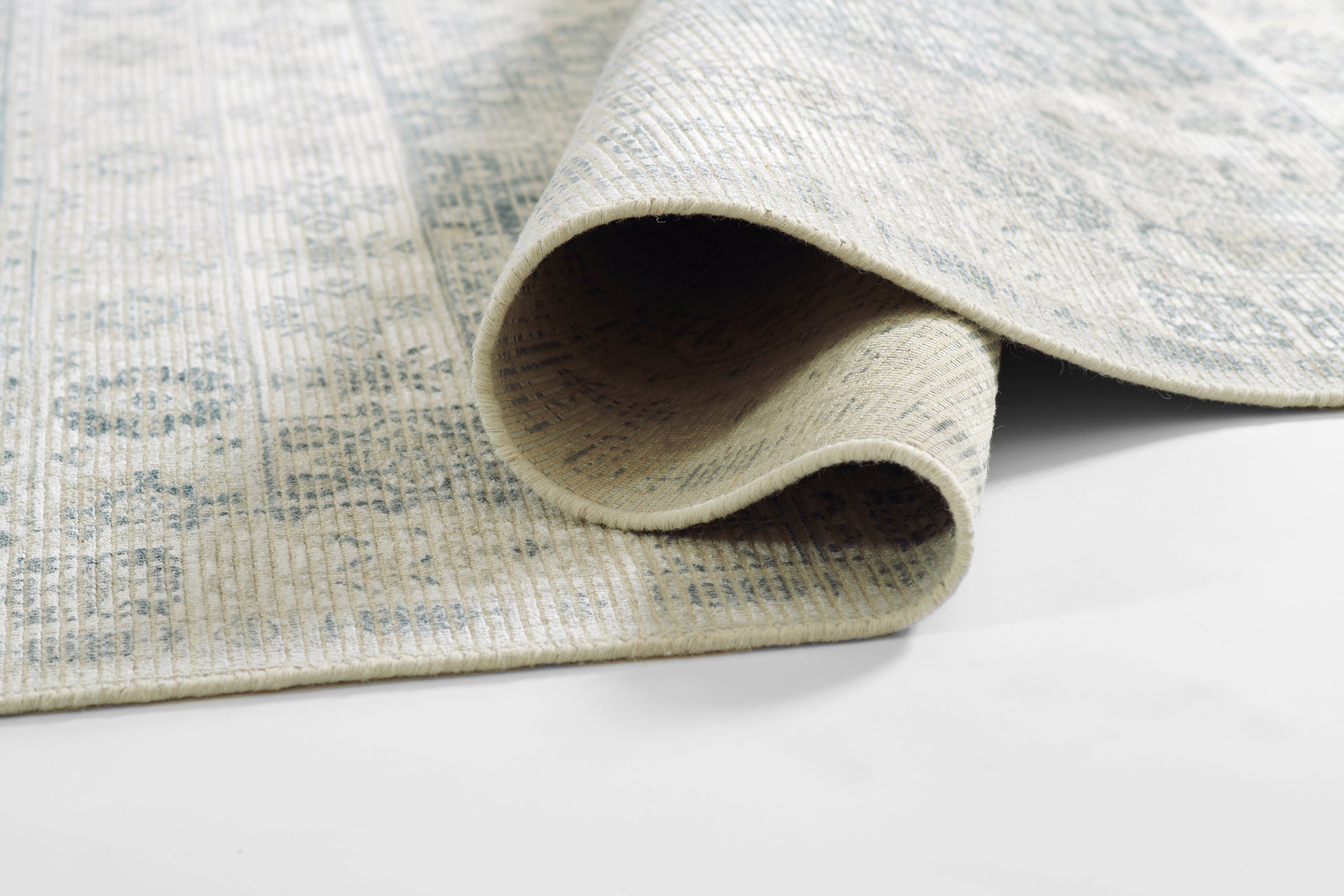 Momeni Estelle EST-4 Gray Hand Loomed Area Rug
