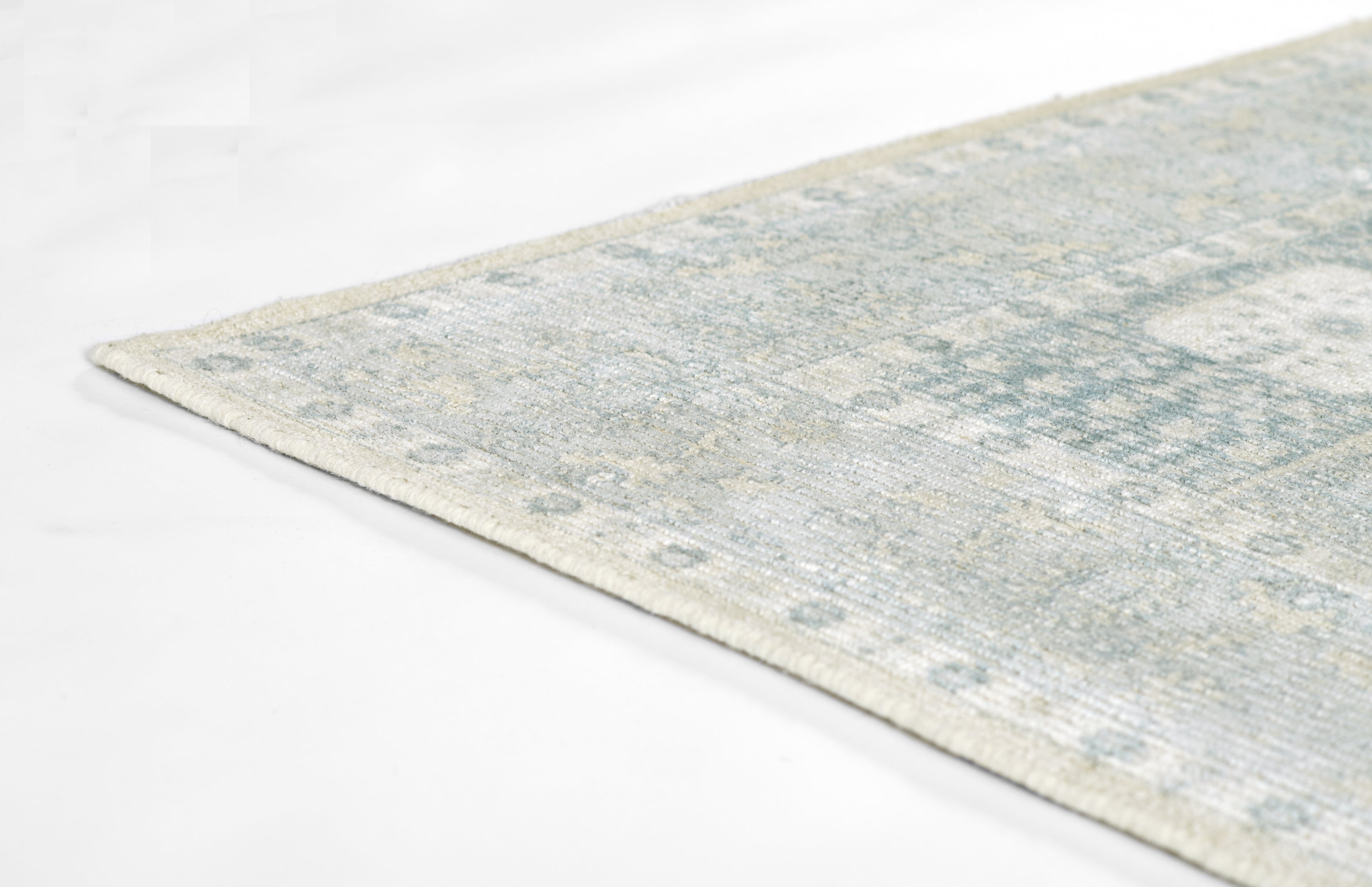 Momeni Estelle EST-5 Blue Hand Loomed Area Rug