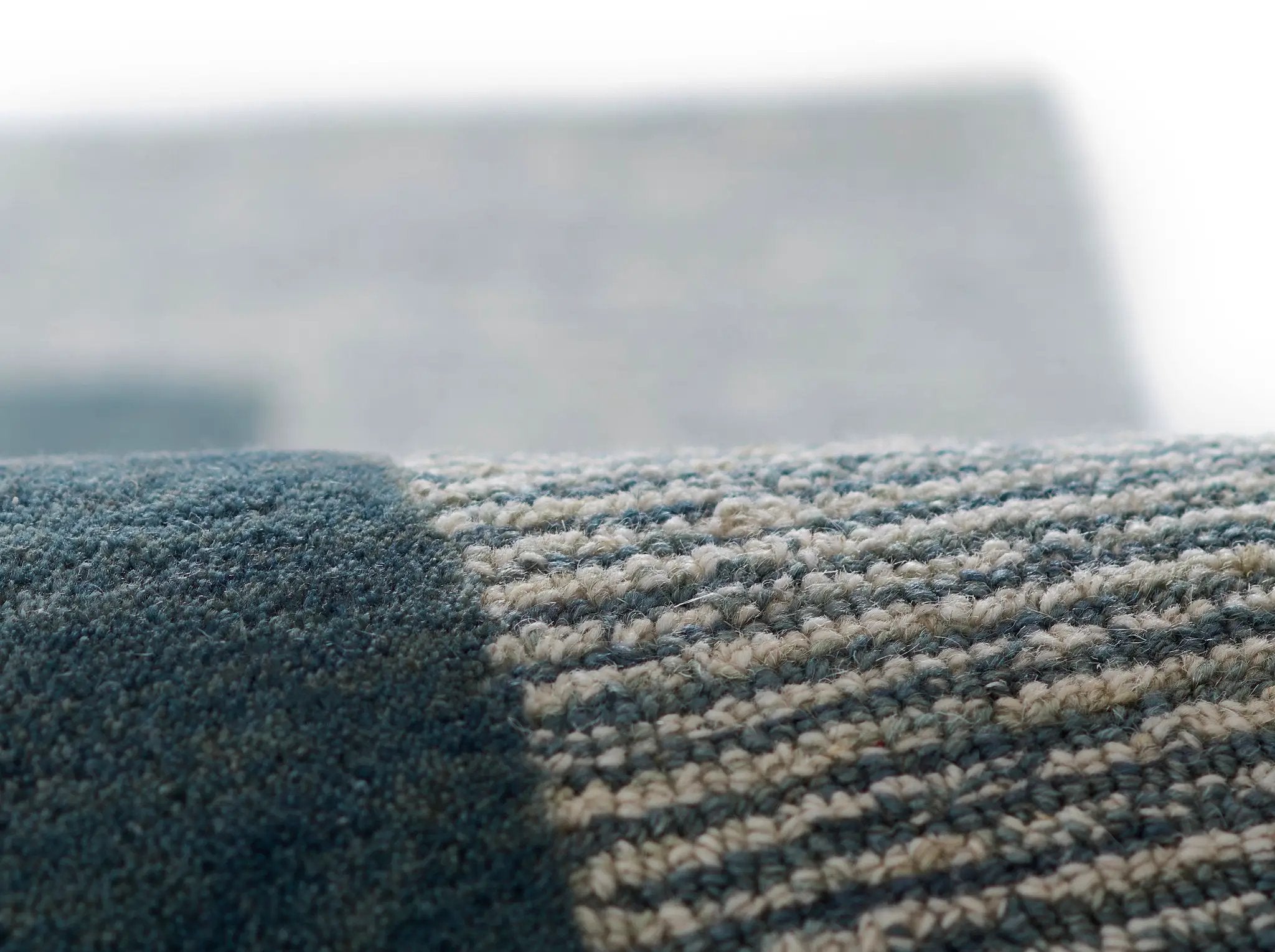 Everett EVT-6 Blue Area Rug by Momeni