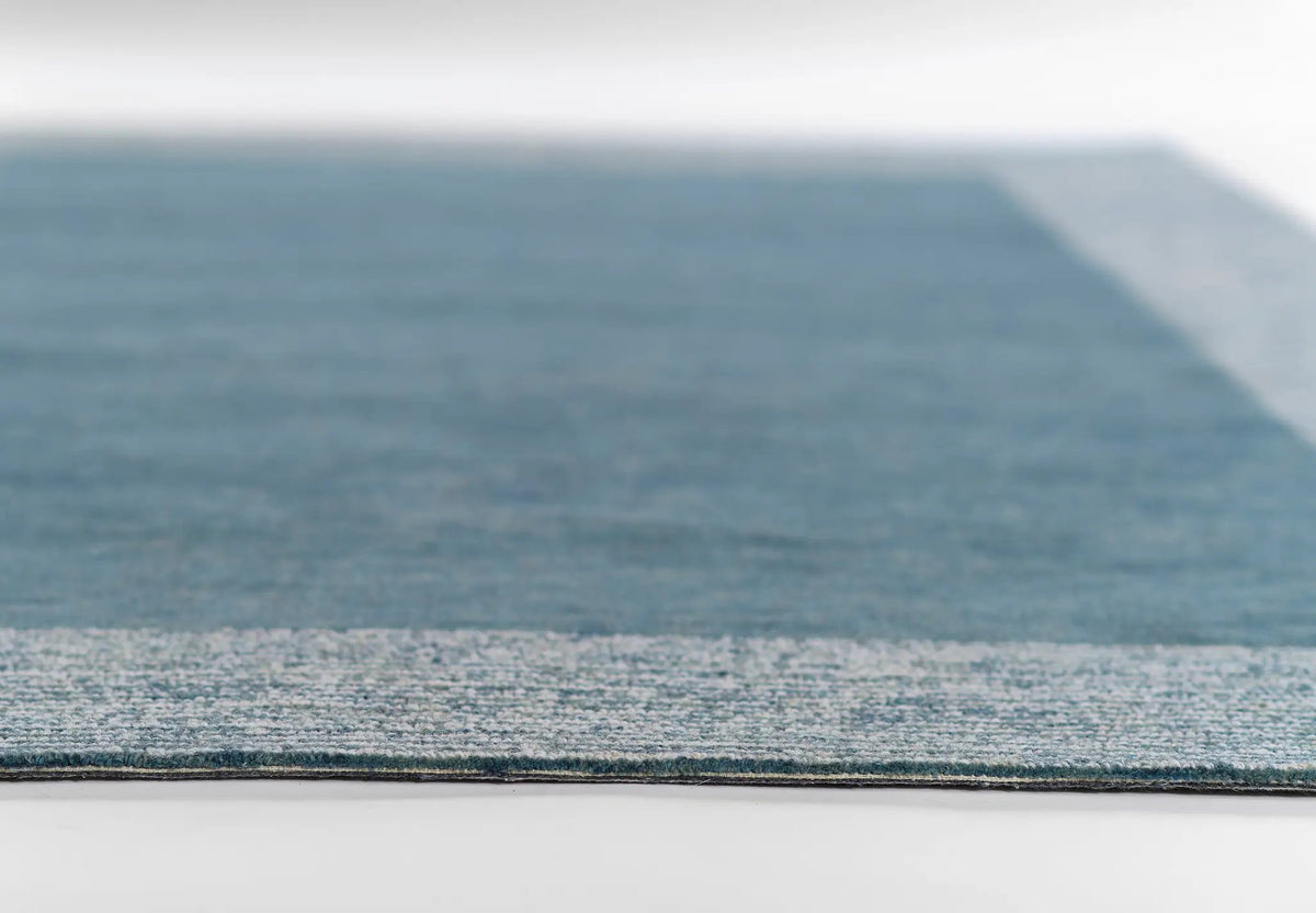 Everett EVT-6 Blue Area Rug by Momeni