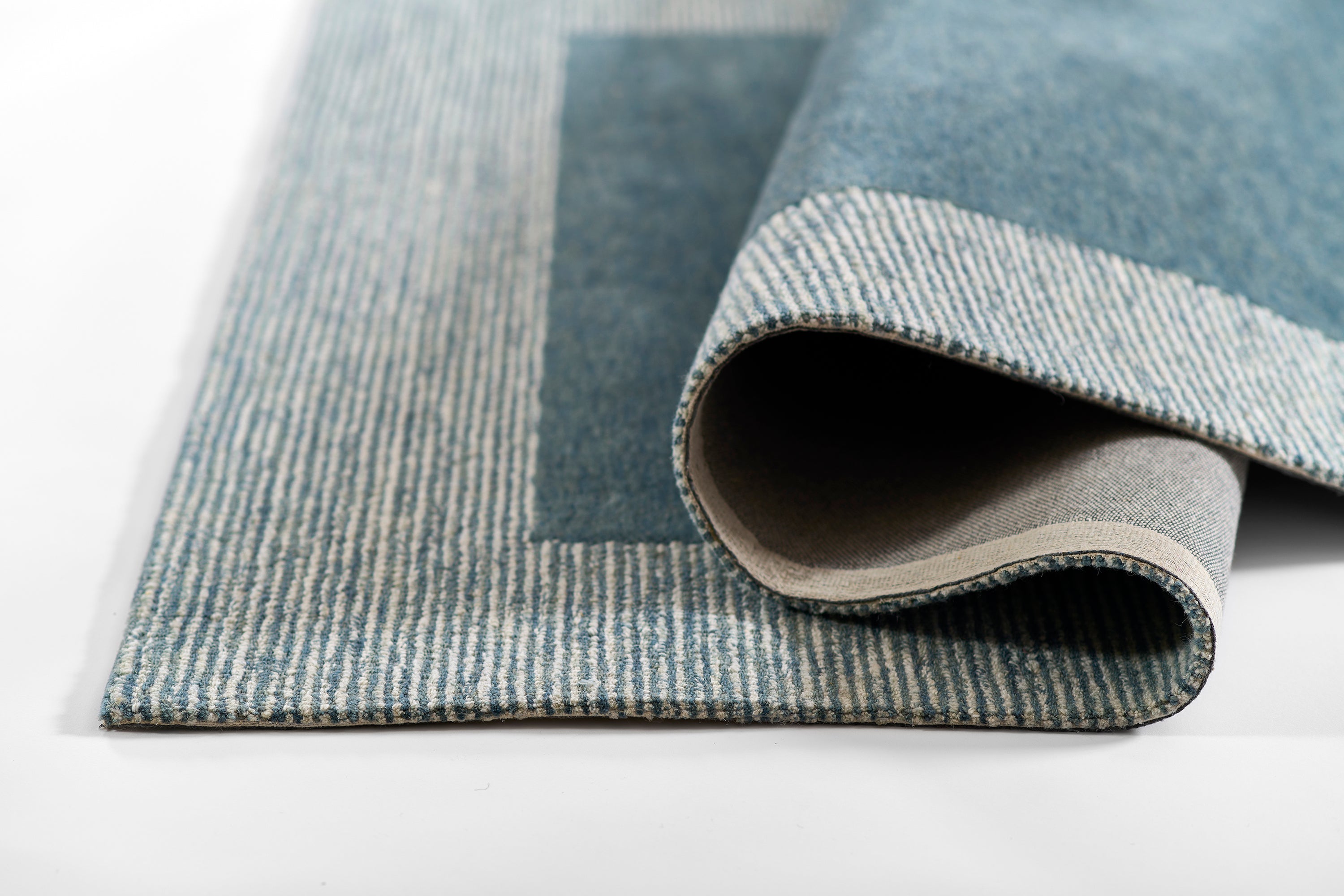 Momeni Everett EVT-6 Blue Hand Tufted Area Rug