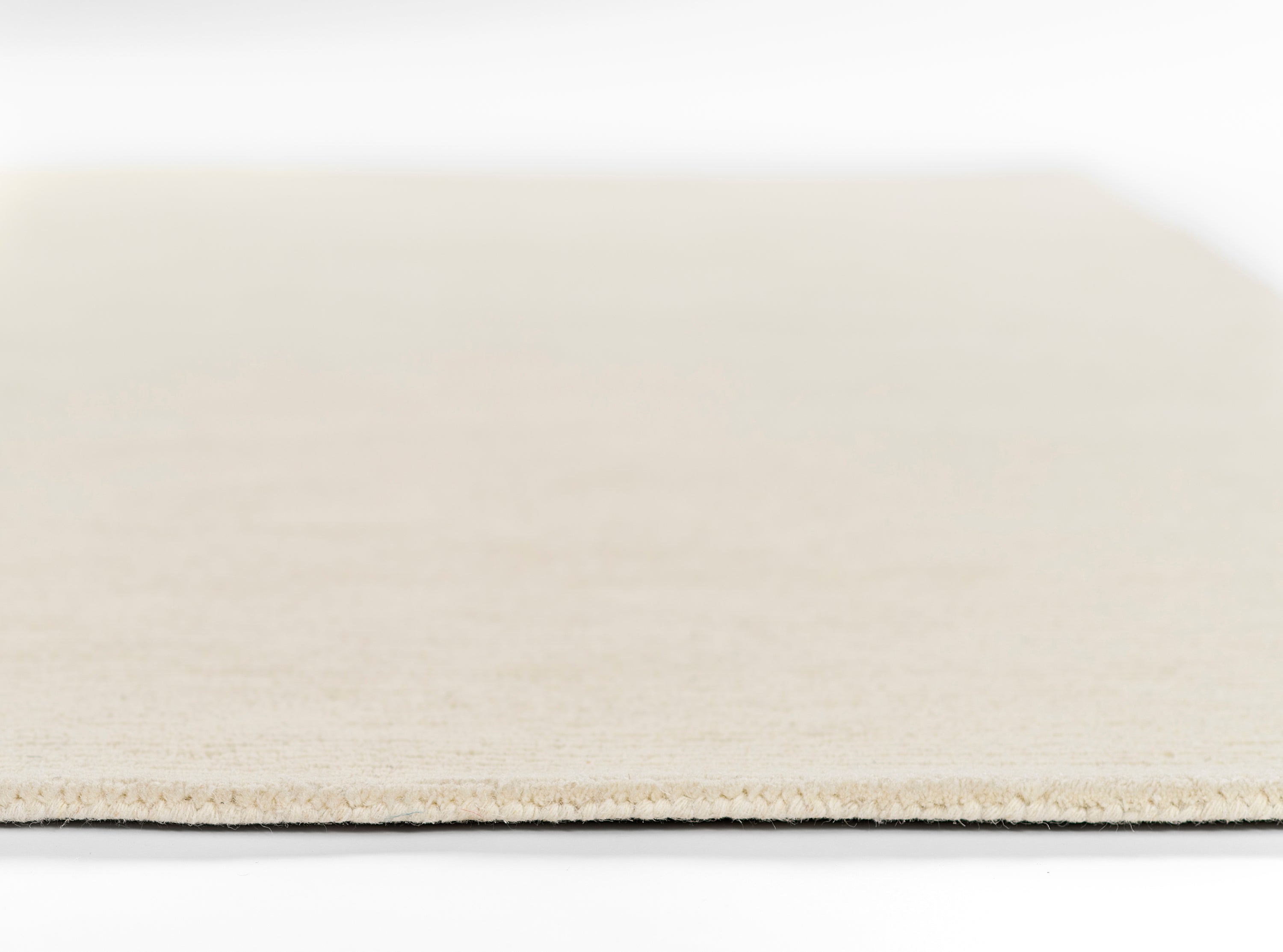 Momeni Everett EVT-8 Ivory Hand Tufted Area Rug