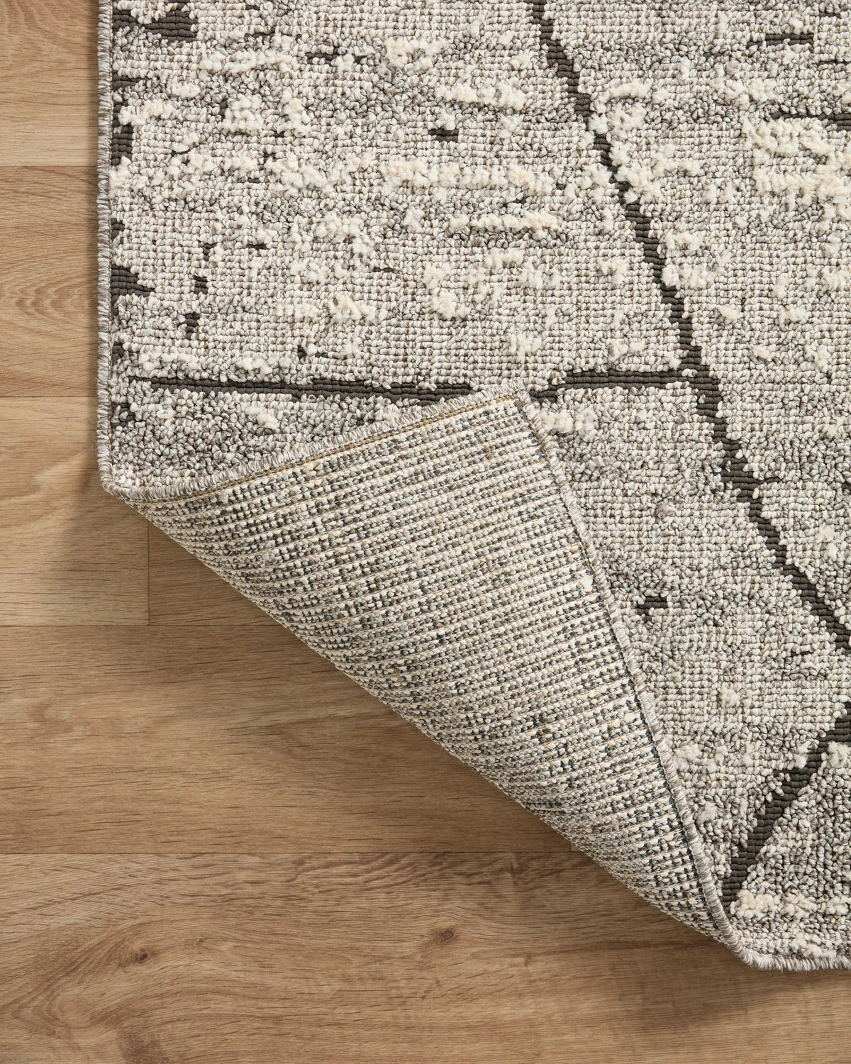 Fabian FAB-04 Grey / Charcoal Area Rug by Loloi
