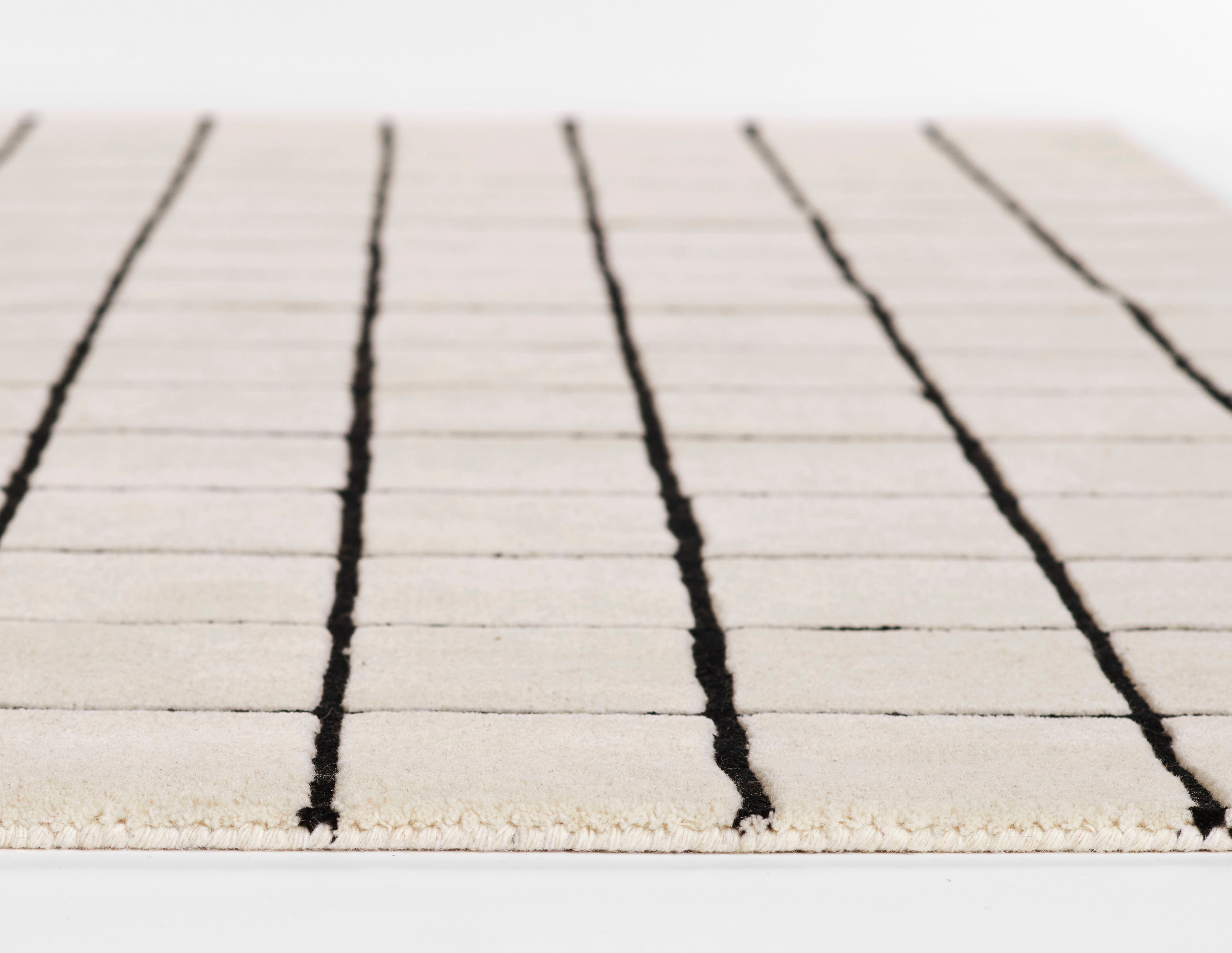 Momeni Form FRM-1 Ivory Area Rug