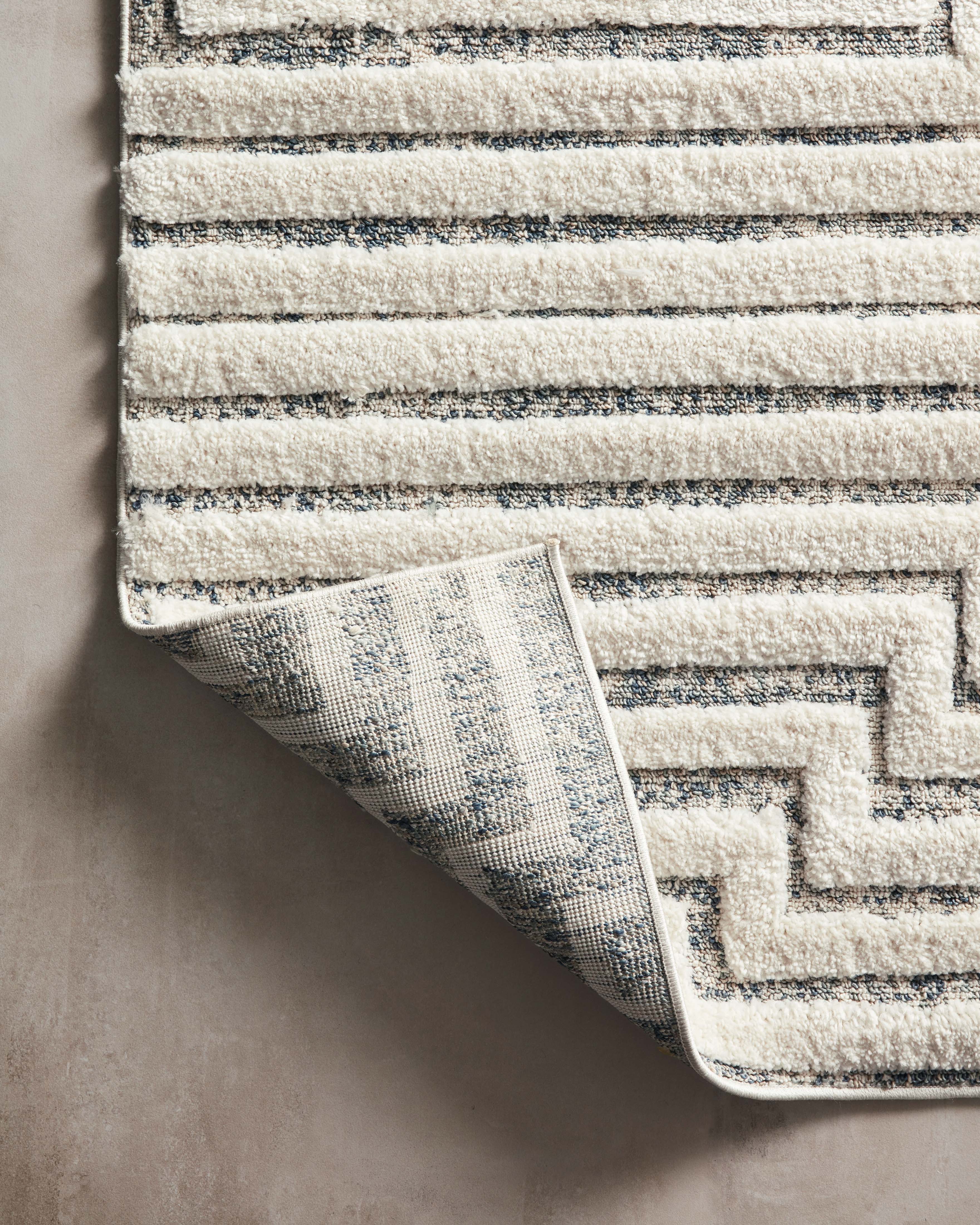 Loloi Hagen HAG-03 White / Sky Area Rug