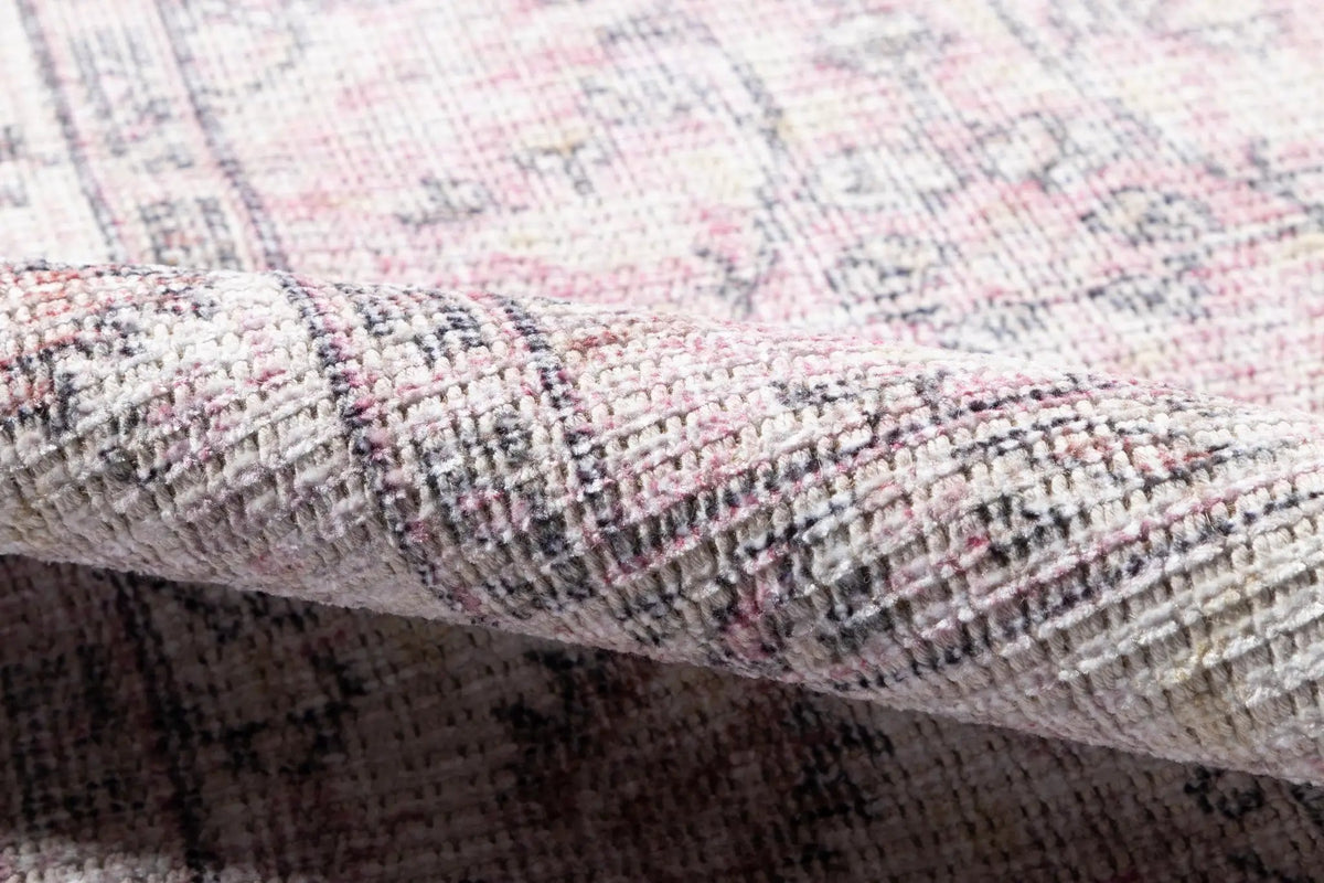 Helena HEL-4 Pink Area Rug by Momeni