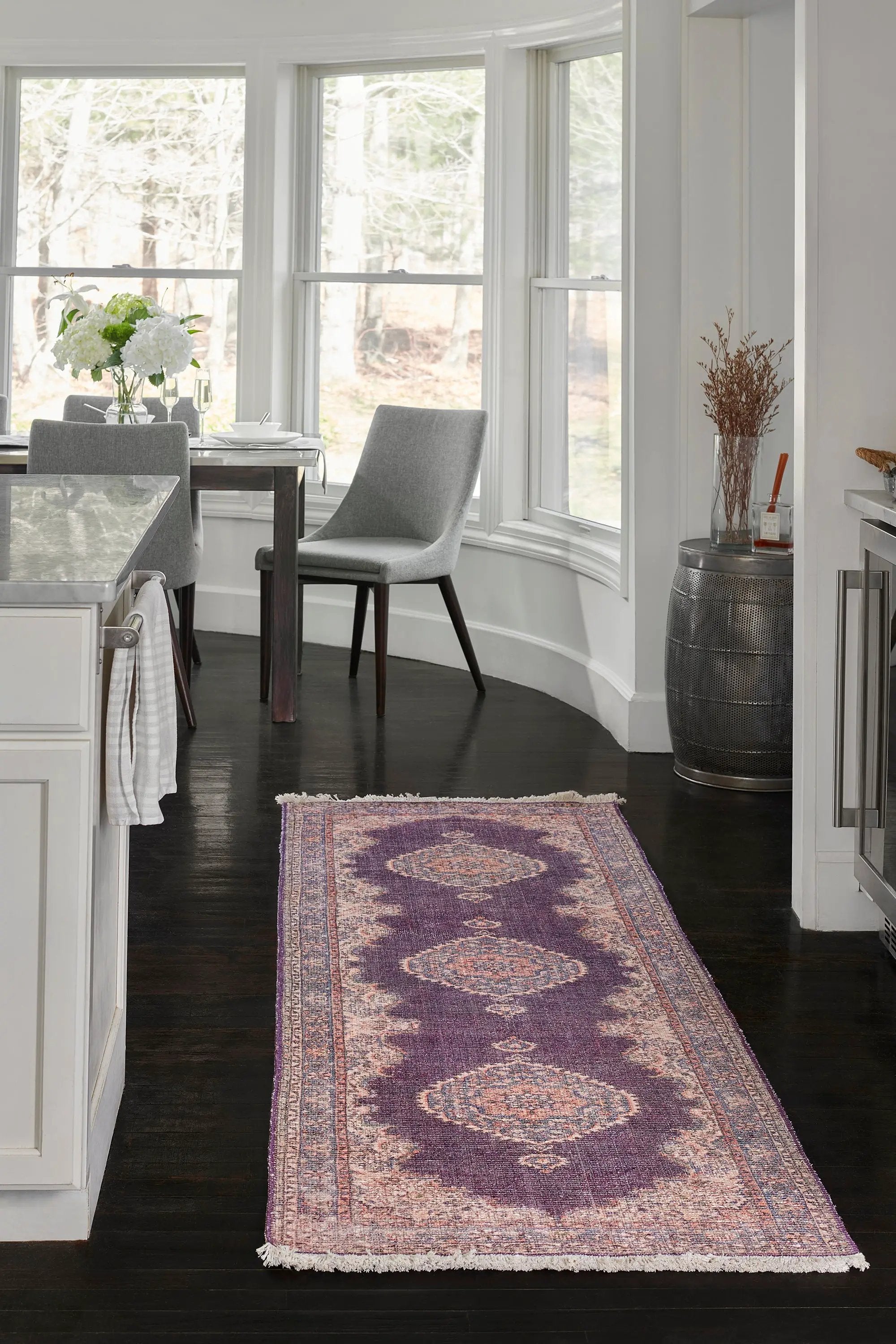 Helena HEL-5 Plum Area Rug by Momeni
