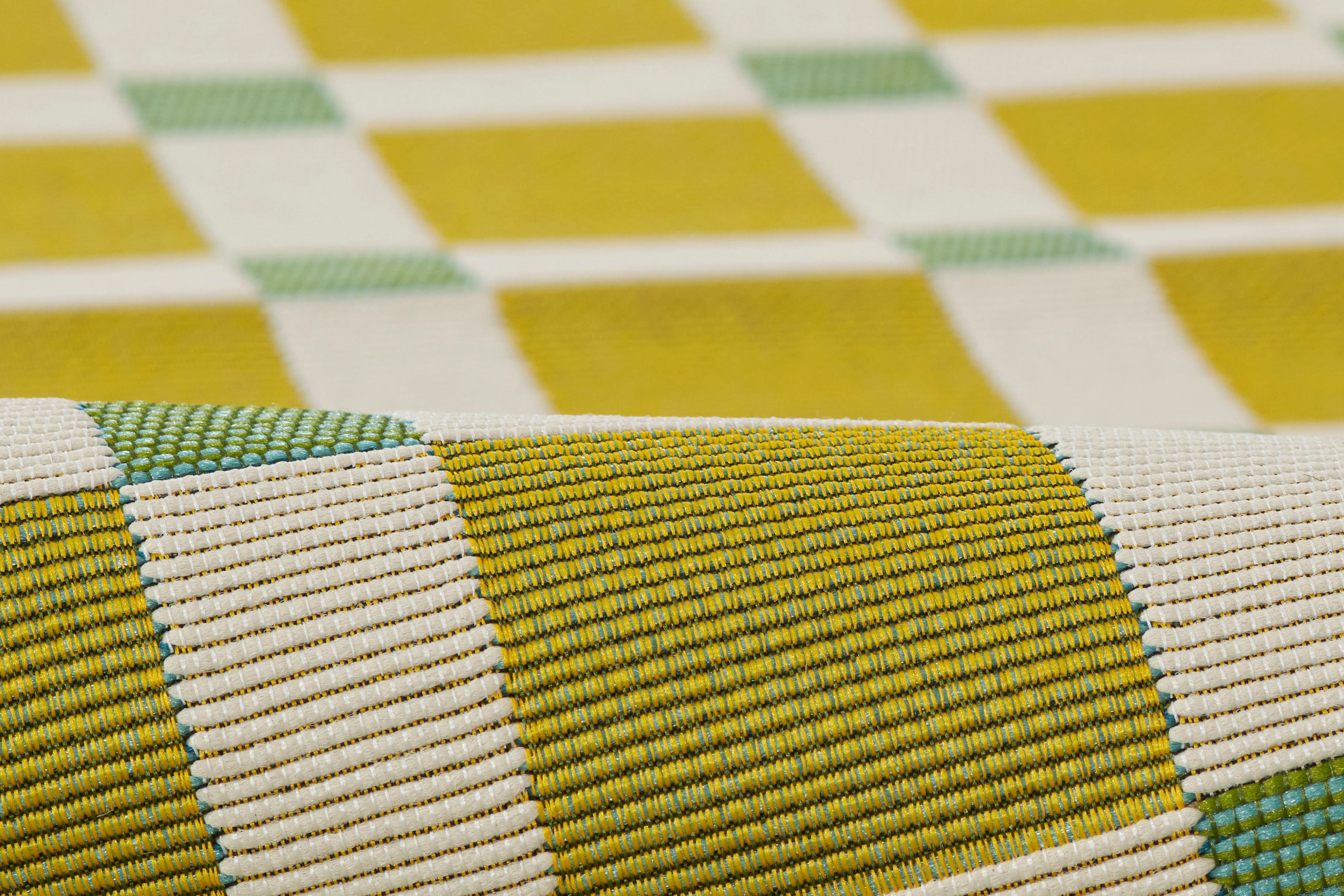 Novogratz x Momeni Iconic ICN-1 Green Area Rug