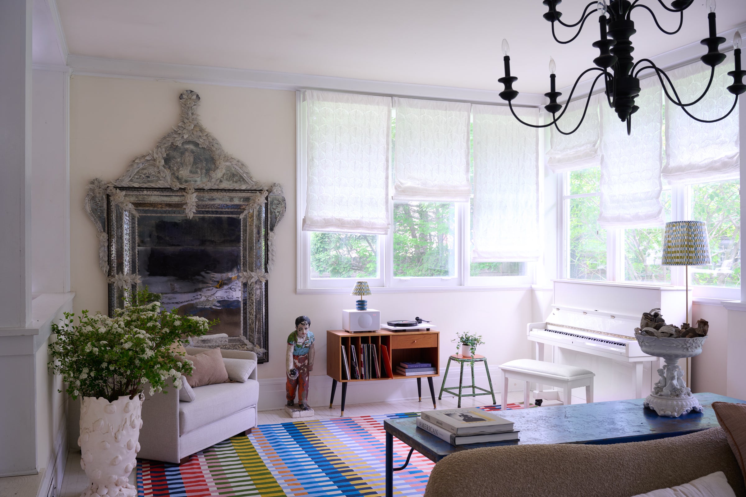 Novogratz x Momeni Iconic ICN-2 Multicolor Area Rug