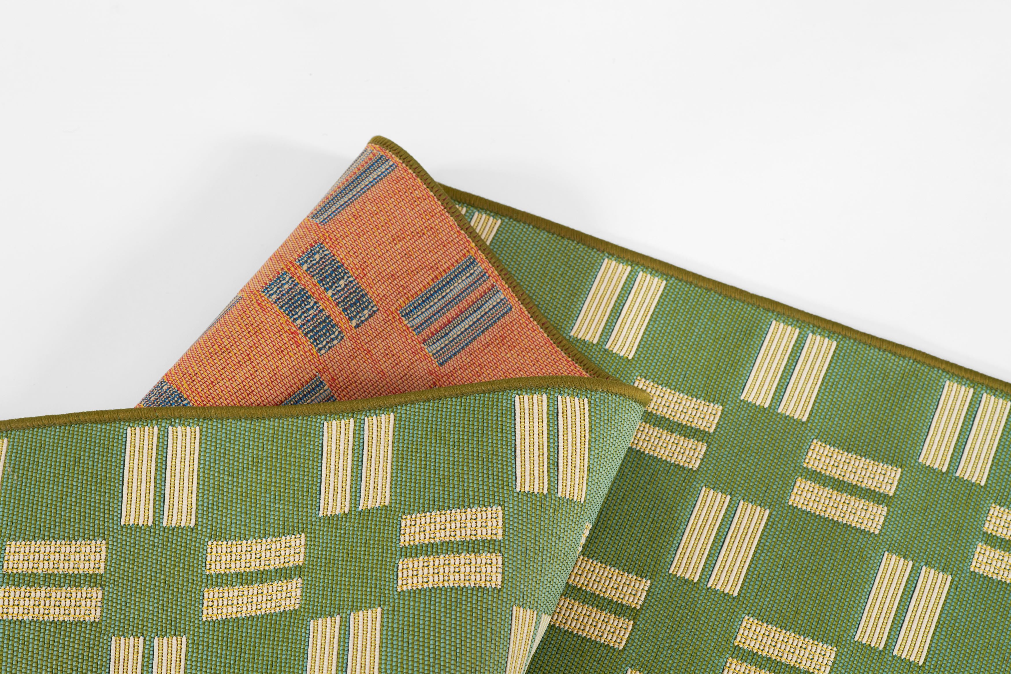 Novogratz x Momeni Iconic ICN-3 Green Area Rug