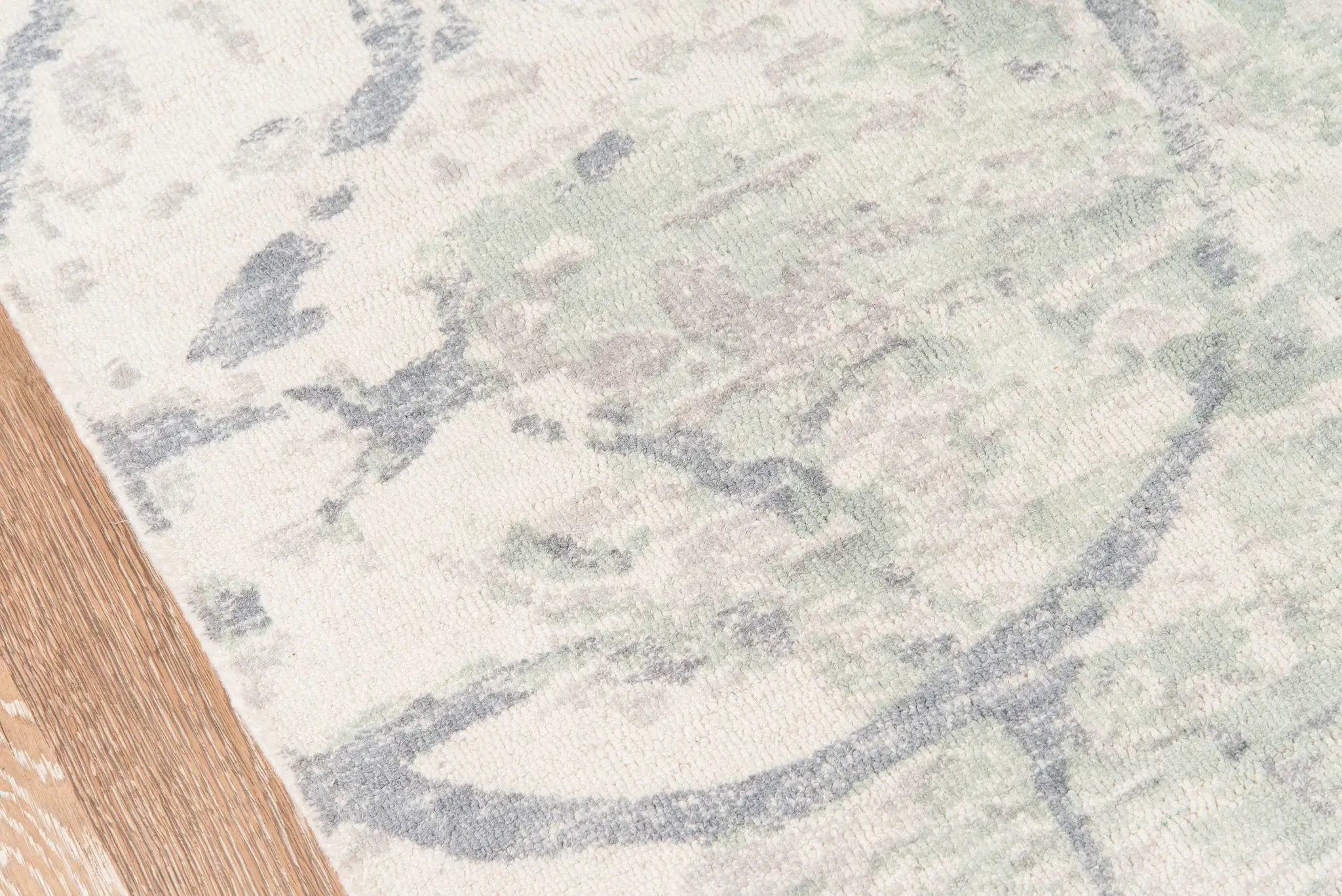 Illusions IL-01 Gray Area Rug by Momeni