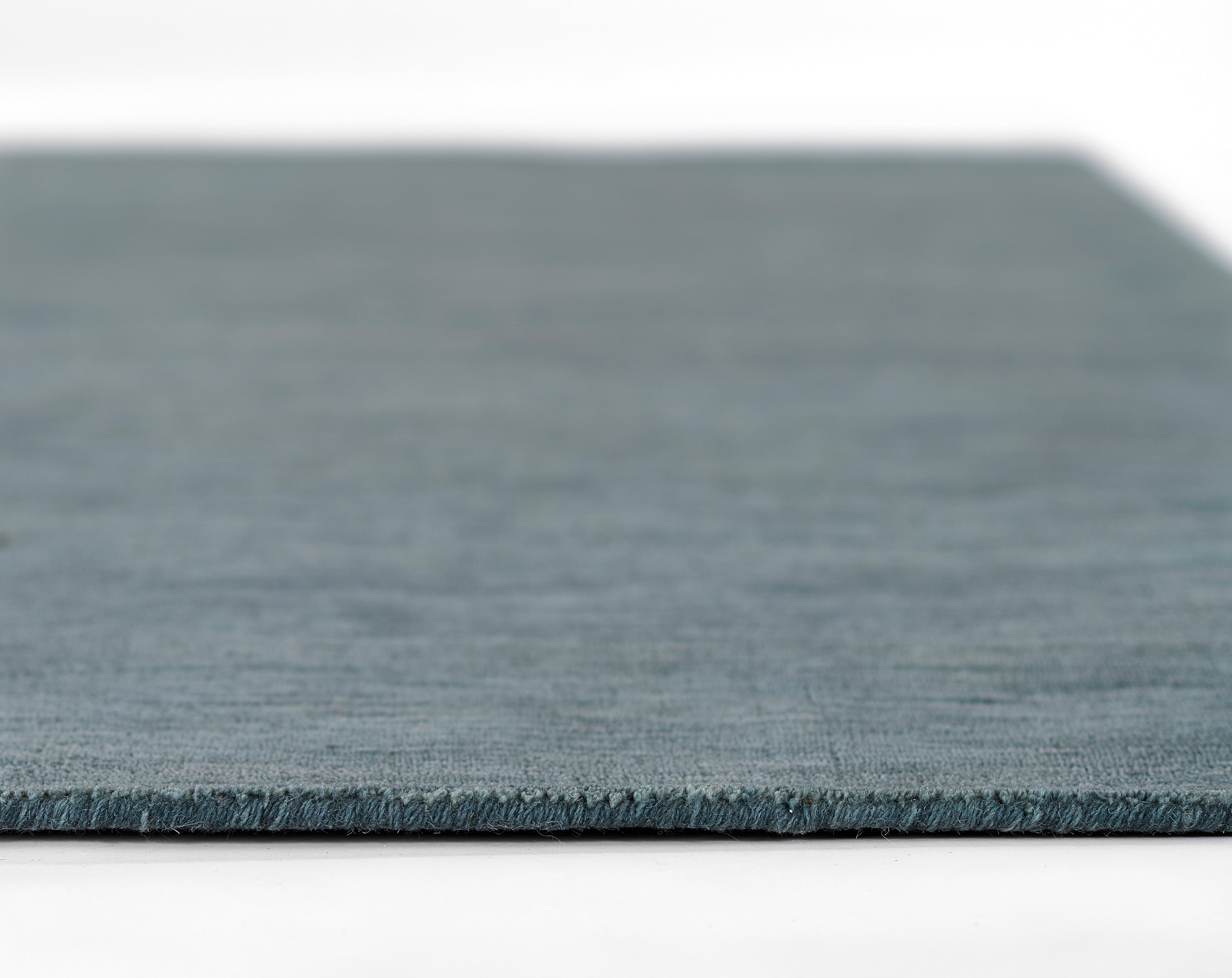 Novogratz Iris IR-01 Blue Hand Loomed Area Rug by Momeni