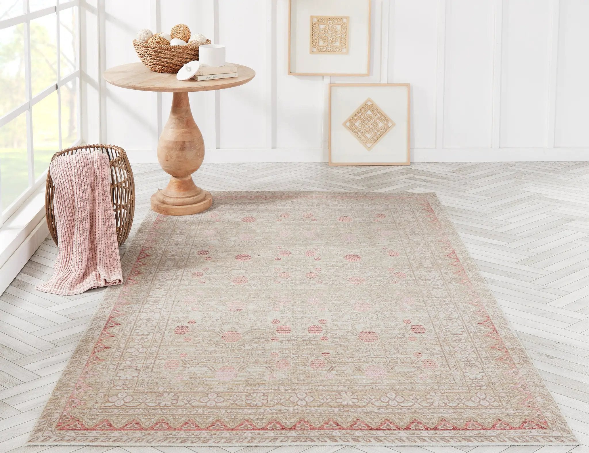 Isabella ISA-3 Pink Area Rug by Momeni