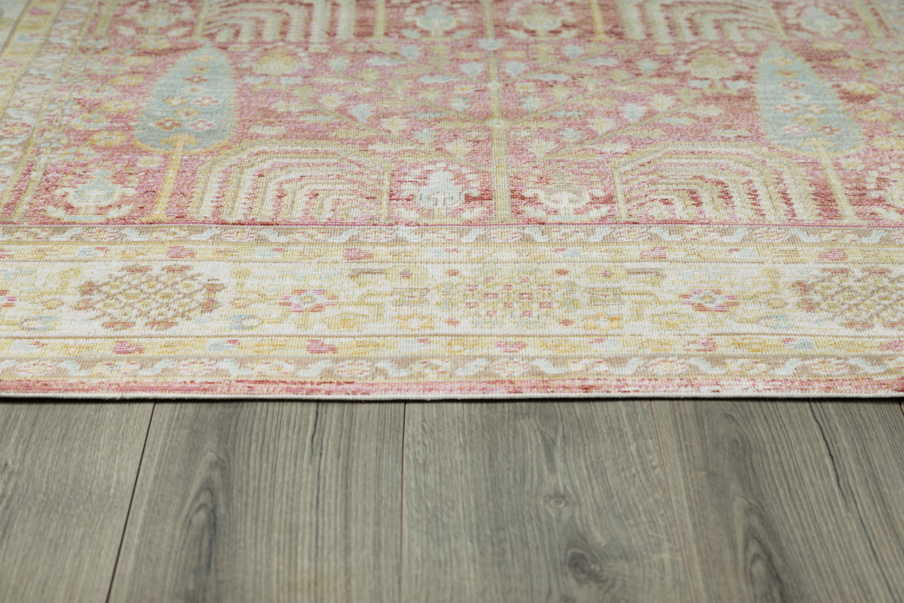 Momeni Isabella ISA-8 Pink Area Rug
