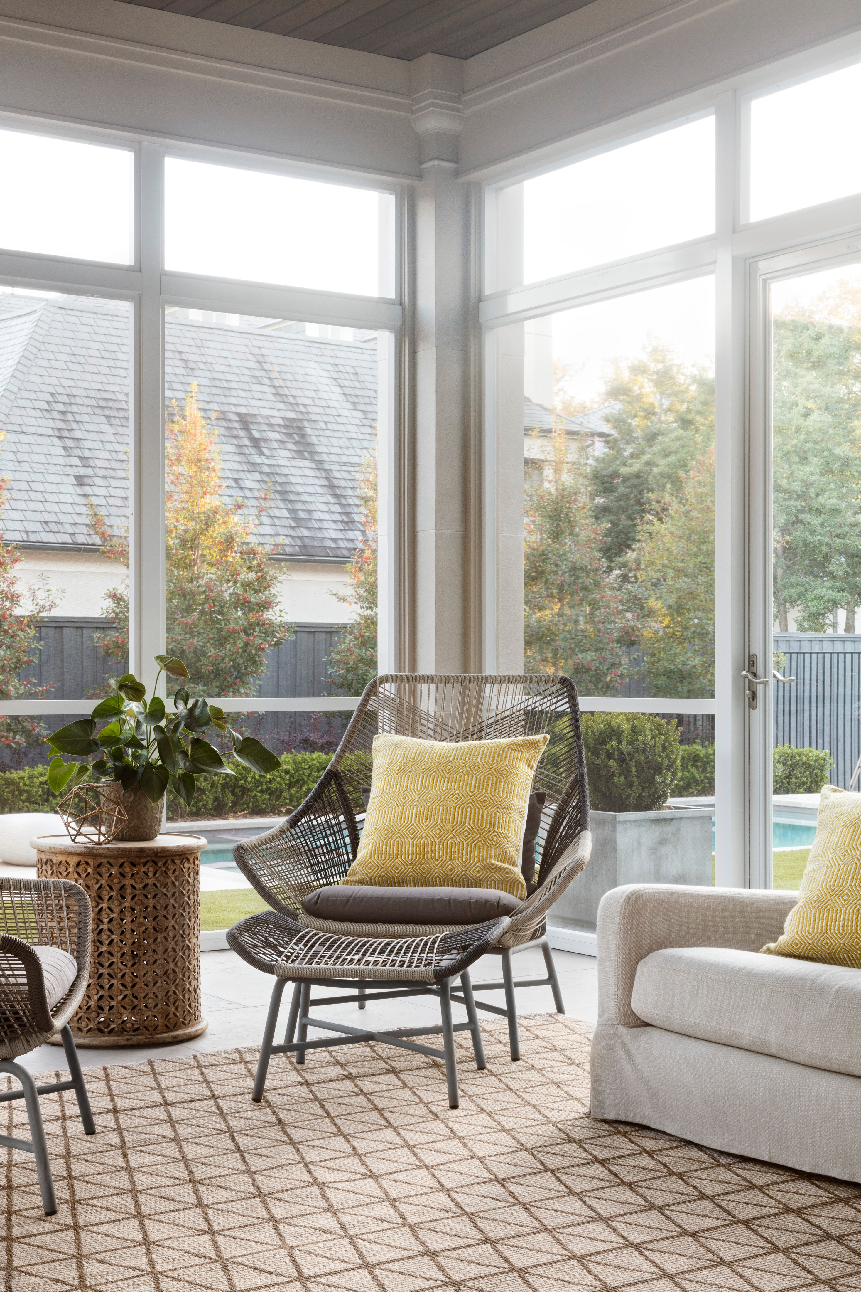 Loloi Isle IE-04 Beige / Mocha Area Rug