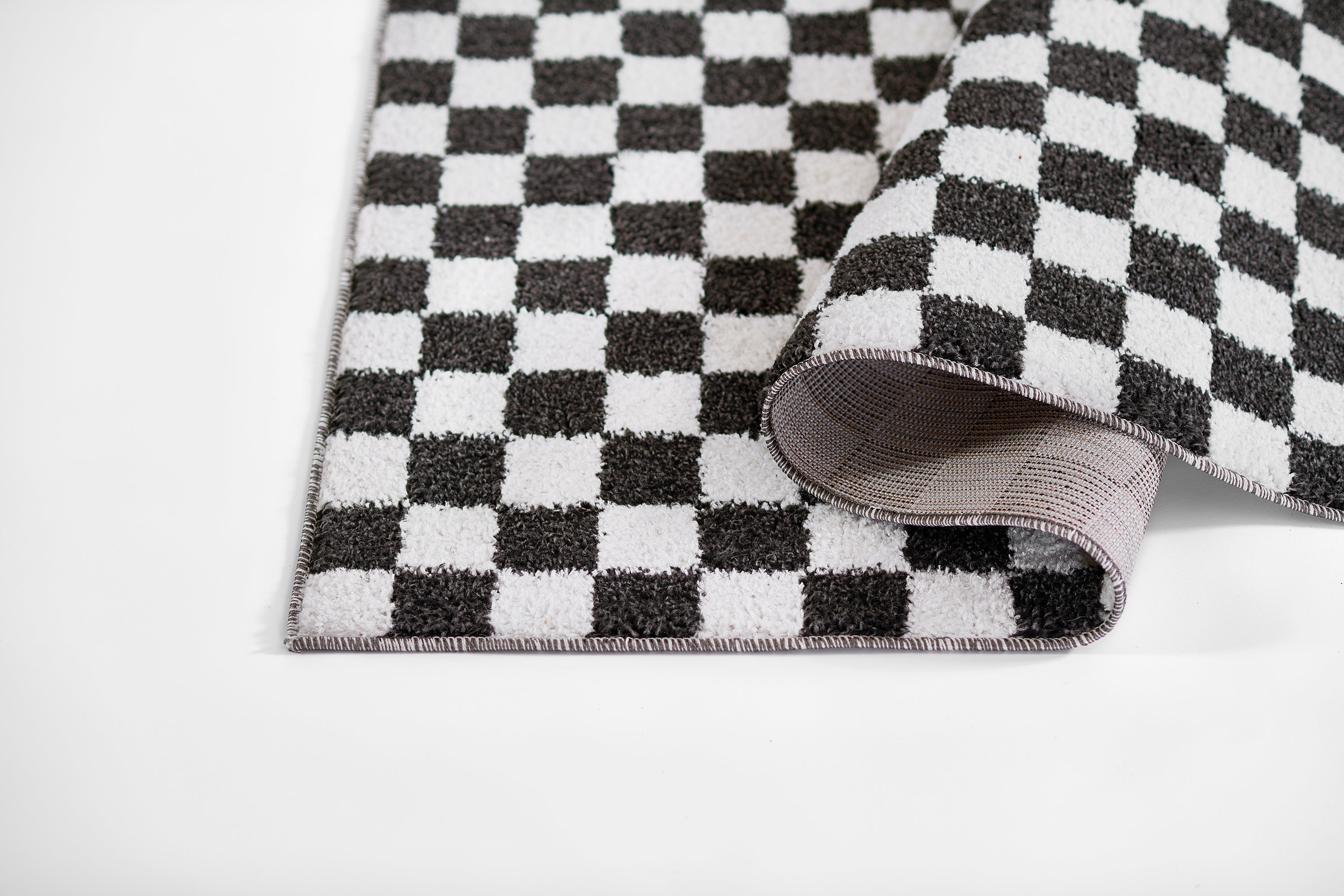 Novogratz Kaia KAI-1 Black Area Rug by Momeni