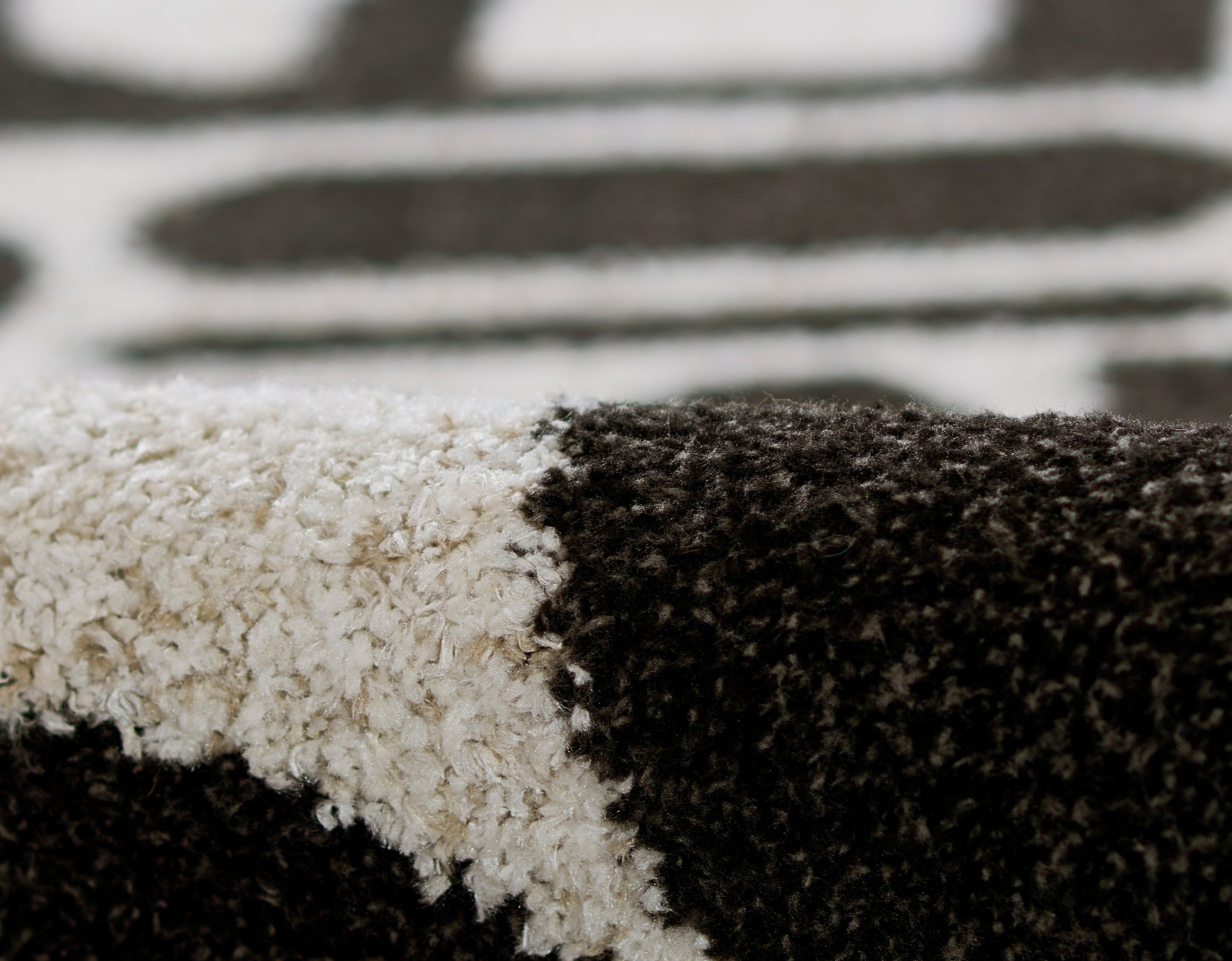 Novogratz Kaia KAI-2 Black Area Rug by Momeni