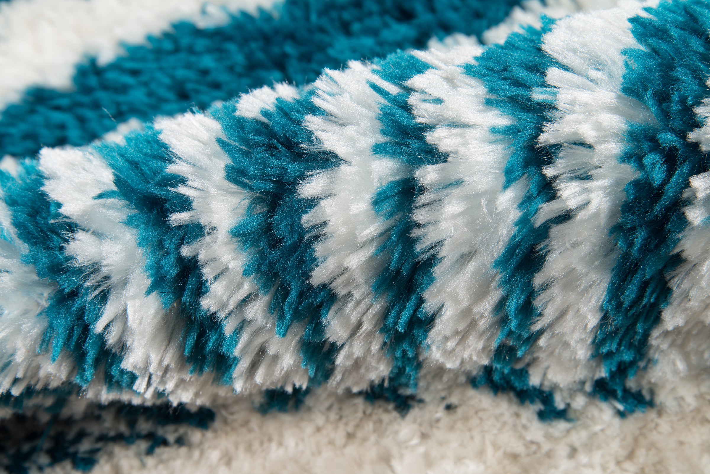 Novogratz Kalahari KAL-1 Turquoise Hand Tufted Area Rug by Momeni