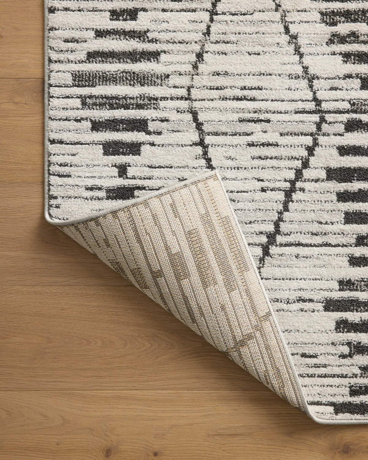 Kamala KAM-02 Charcoal / Dove Area Rug by Loloi