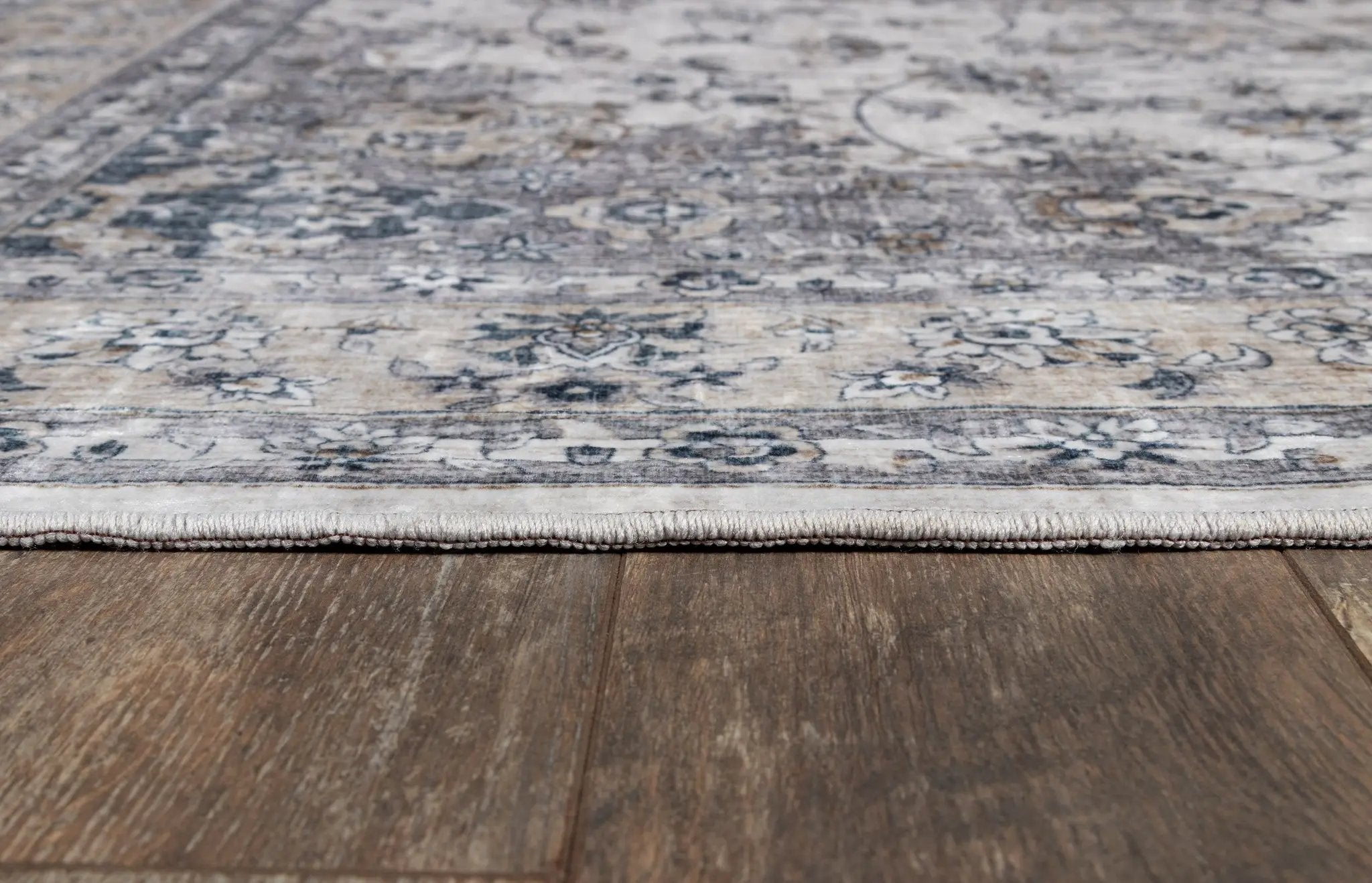 Karachi KAR-7 Gray Area Rug by Momeni
