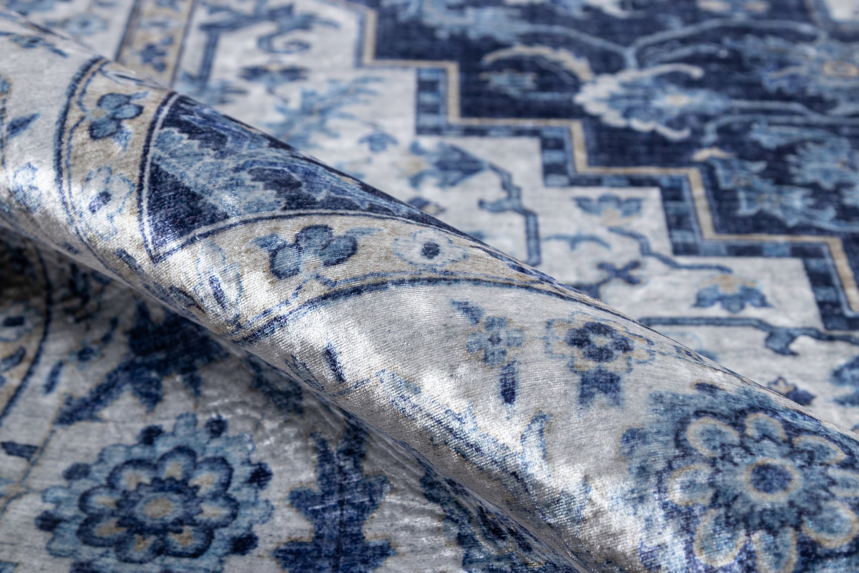 Momeni Karachi KAR-8 Blue Area Rug