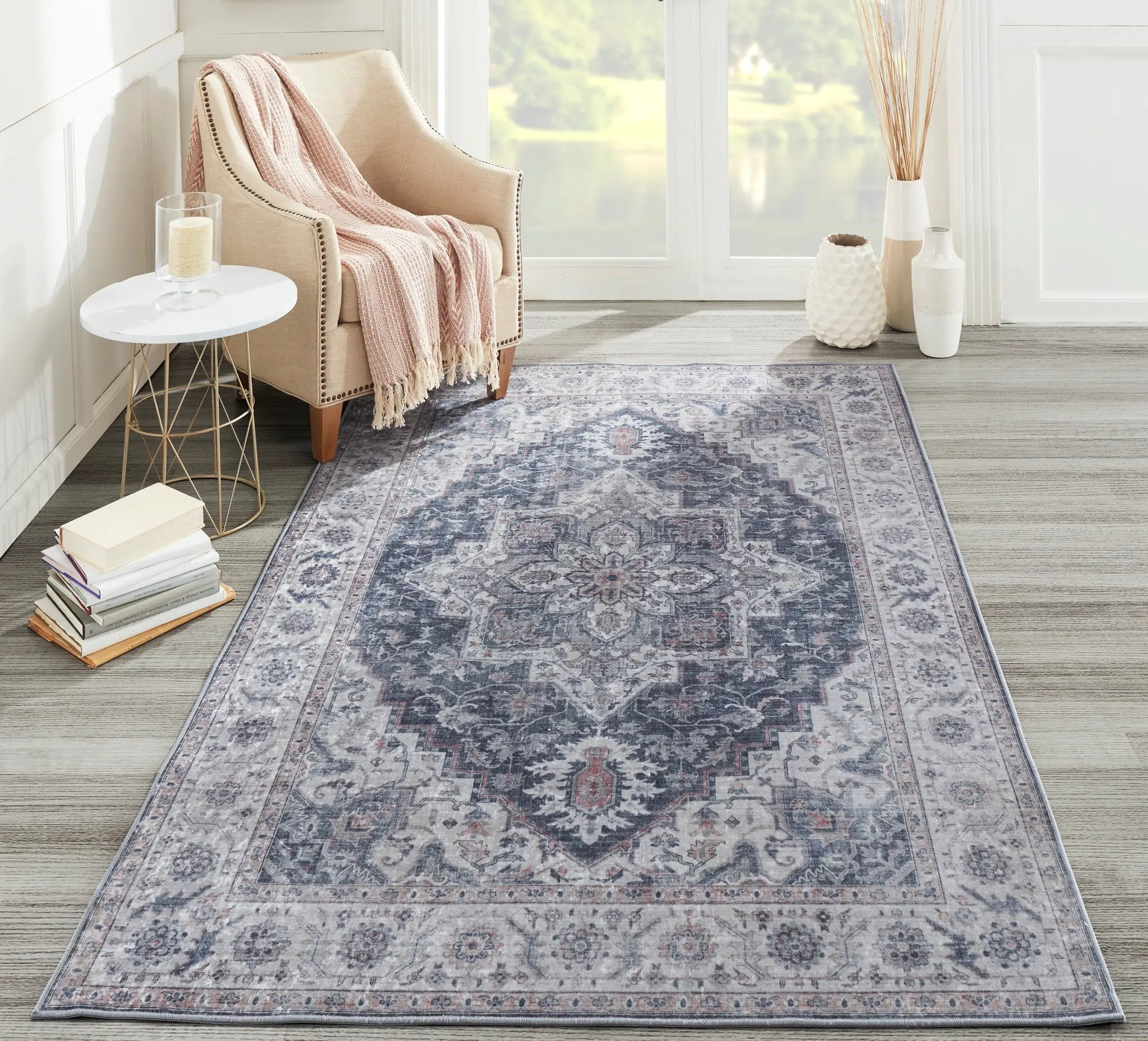 Karachi KAR-8 Gray Area Rug by Momeni