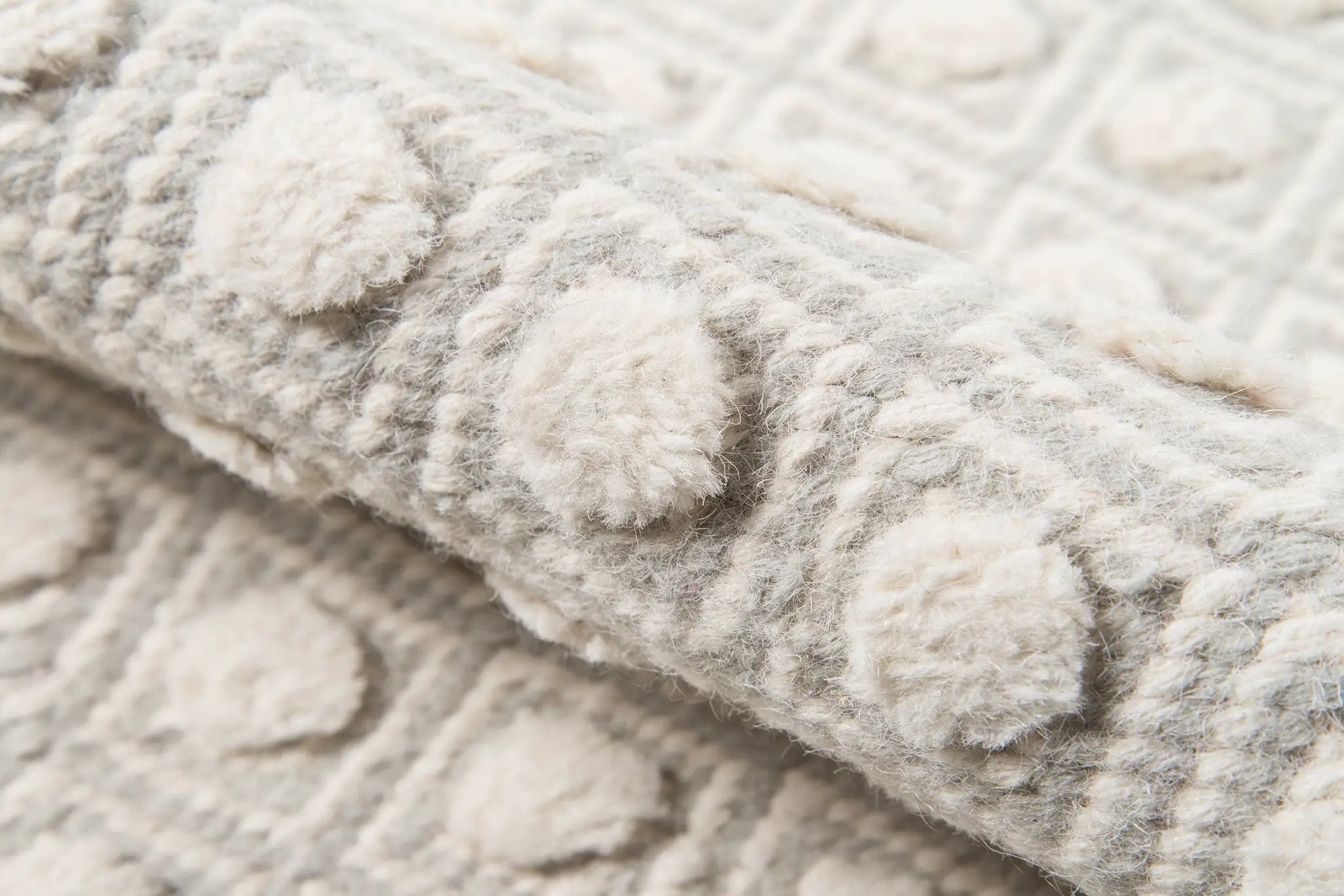 Langdon LGD-2 (Windsor) Gray Area Rug by Erin Gates by Momeni