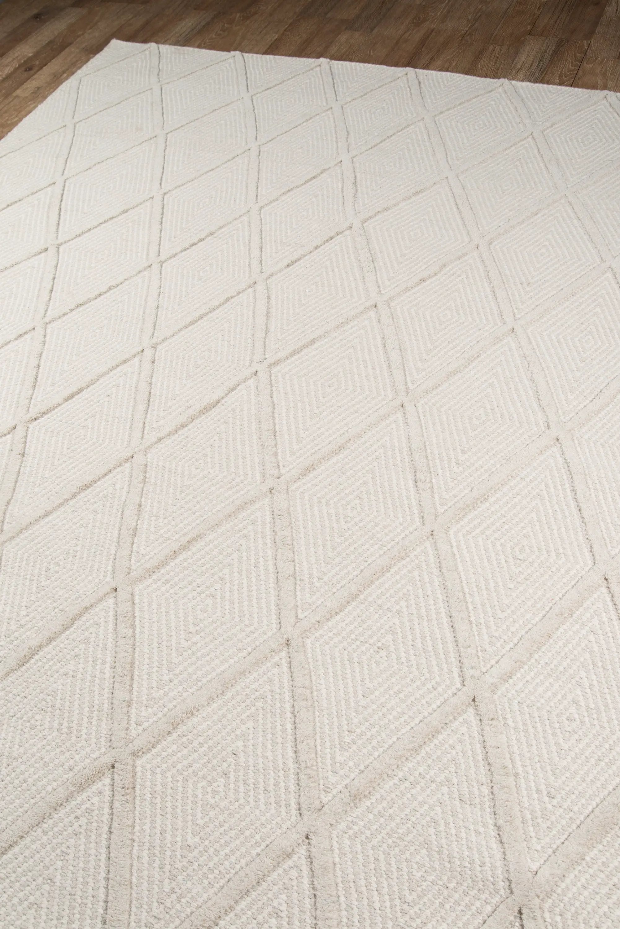 Langdon LGD-3 (Spring) Beige Area Rug by Erin Gates by Momeni