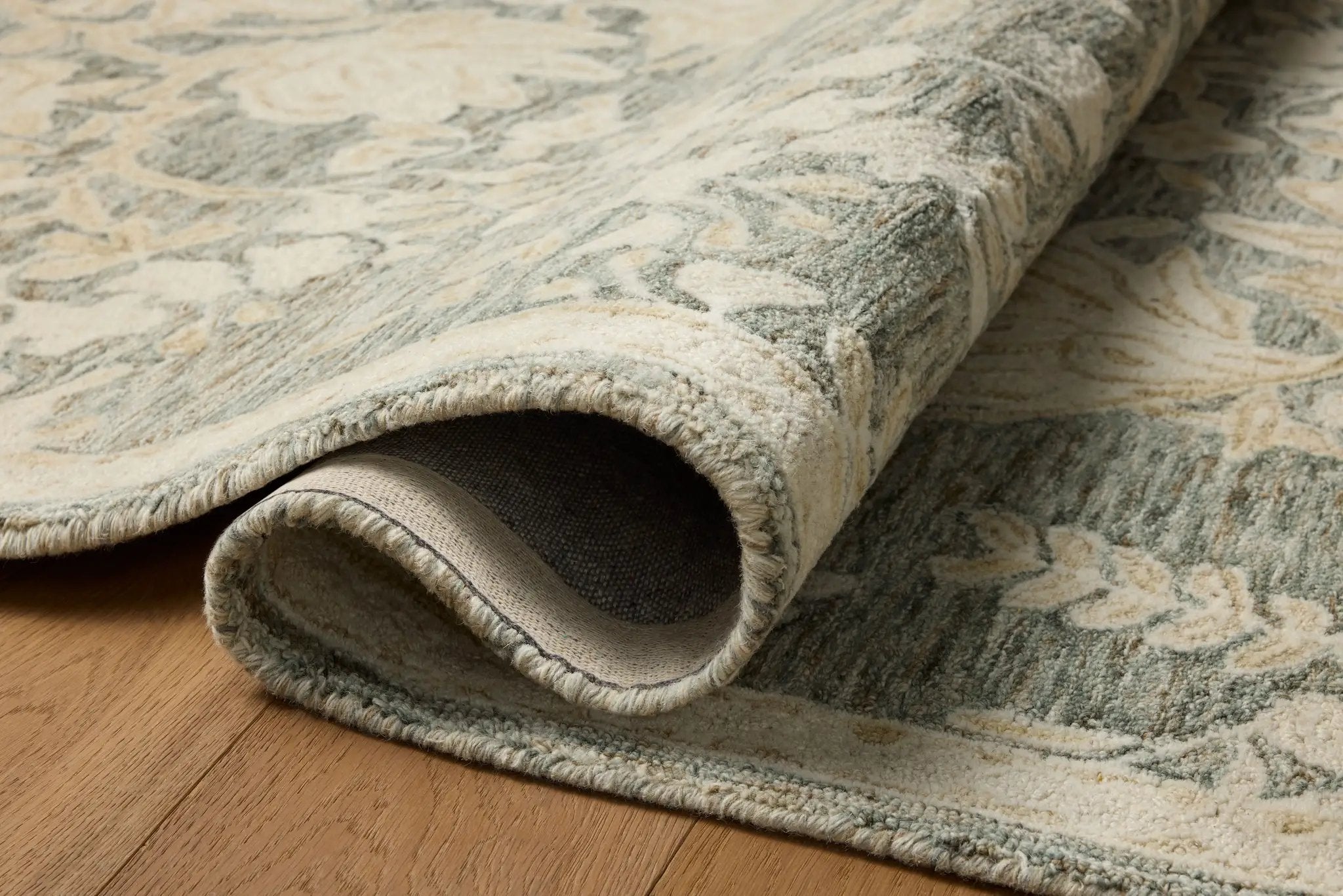 Lenore LNO-02 Lagoon / Wheat Area Rug by Loloi