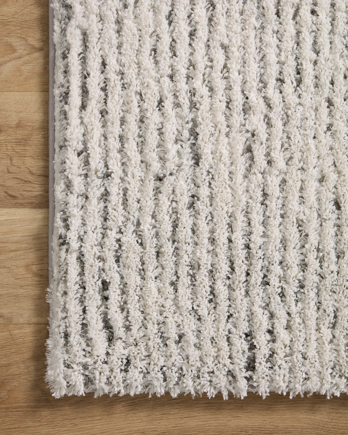 Levitt Shag LEV-02 Ivory / Grey Area Rug by Loloi
