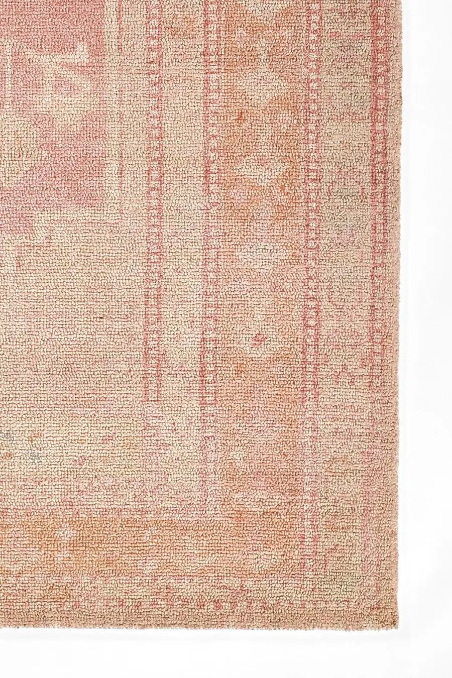 Luna LNA-3 Pink Area Rug by Momeni