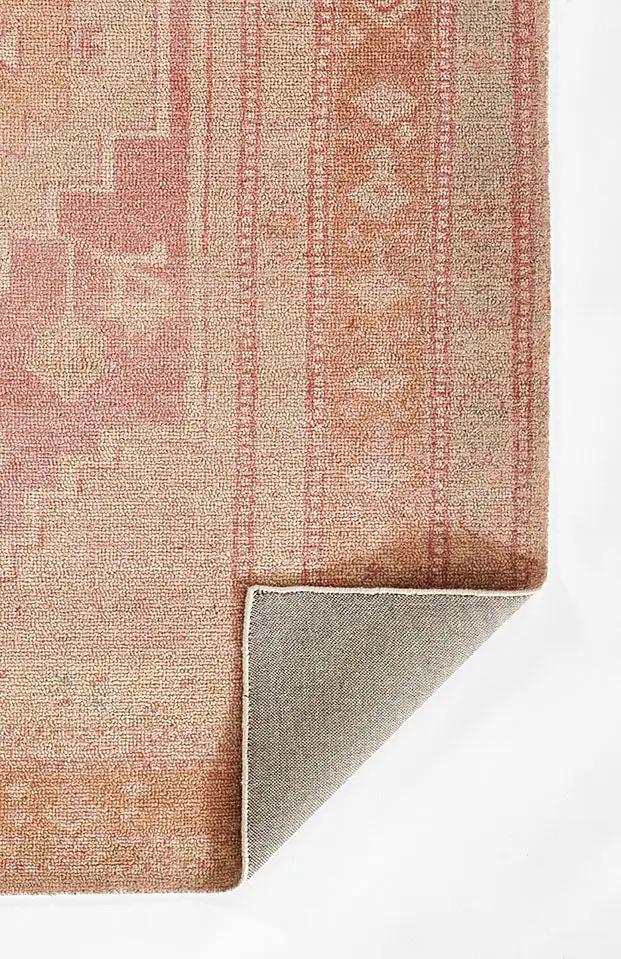 Luna LNA-3 Pink Area Rug by Momeni