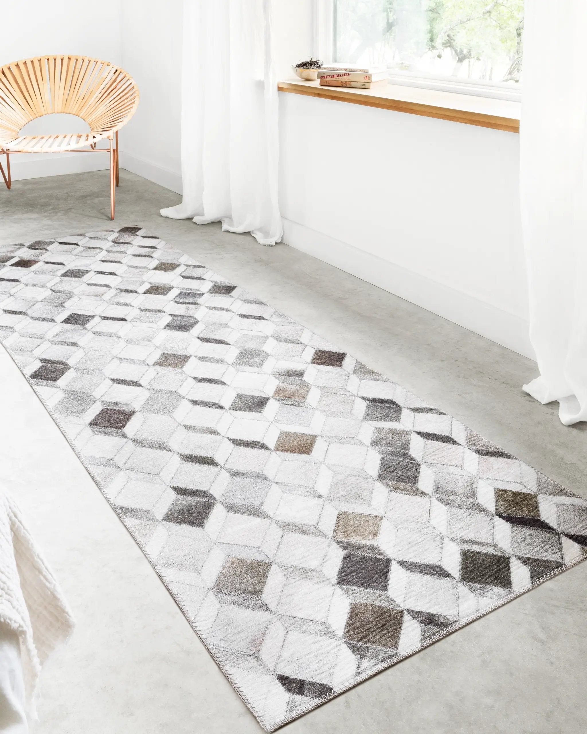 Maddox MAD-02 Grey / Mocha Area Rug by Loloi