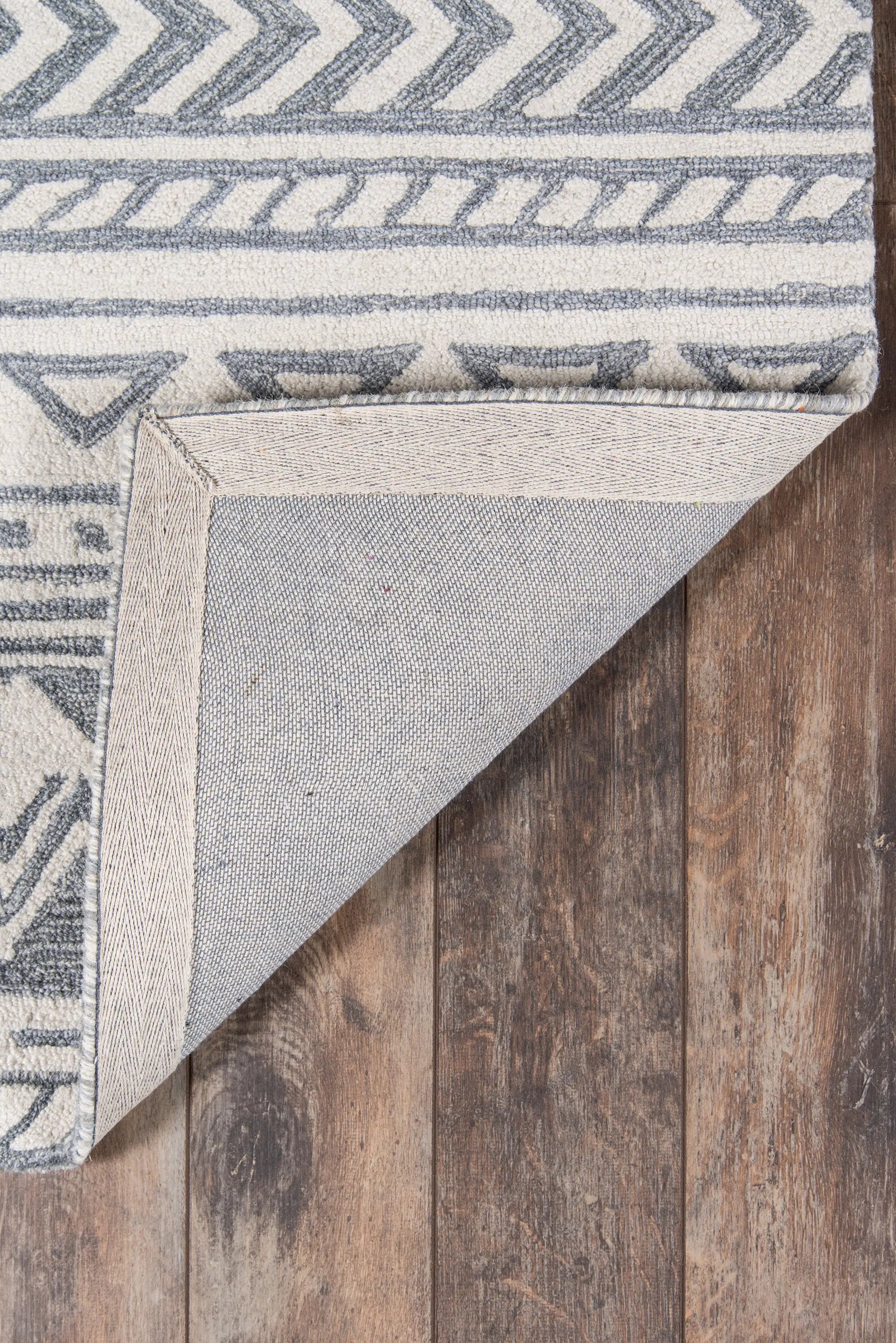 Mallorca MRC-5 Gray Area Rug by Momeni