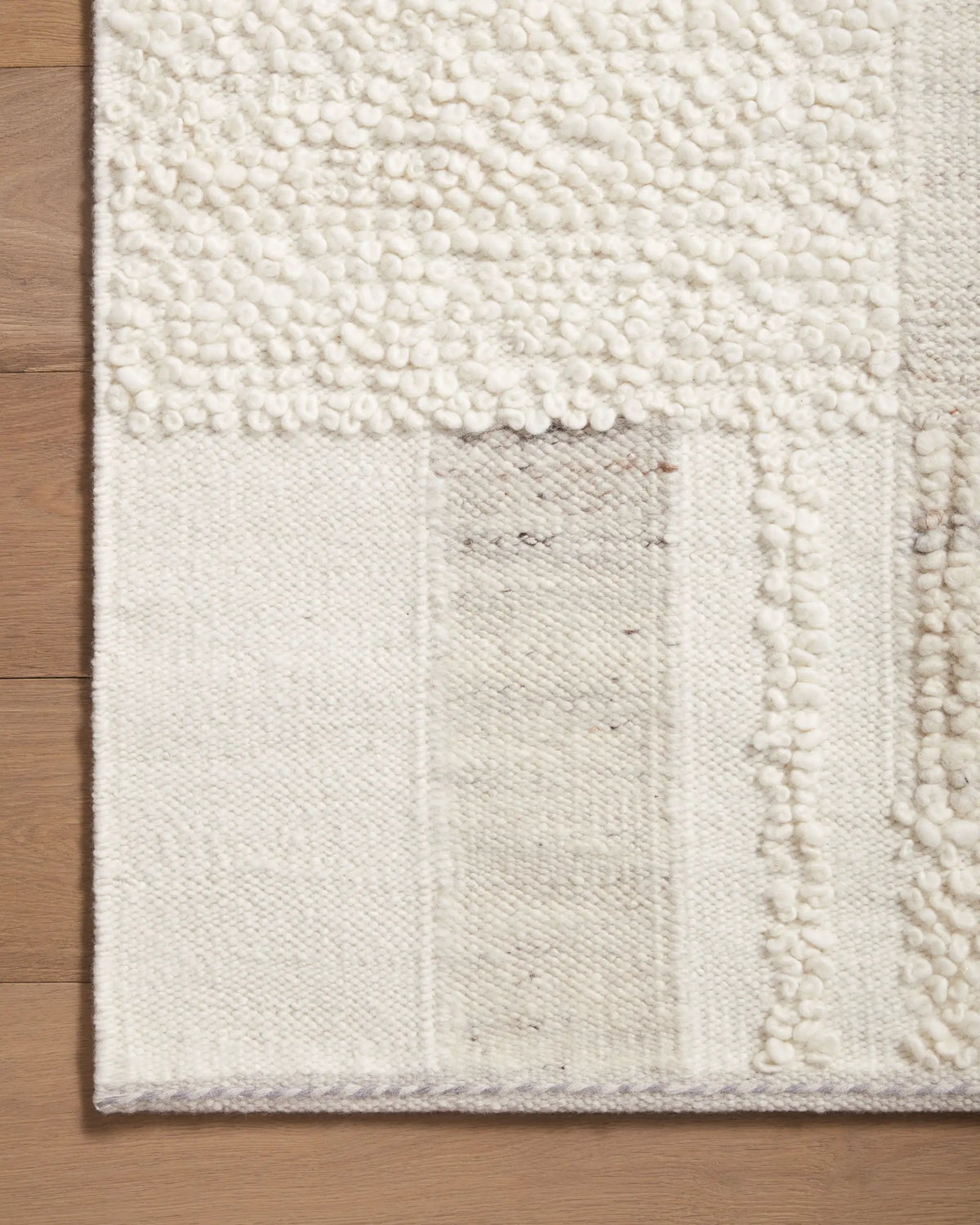 Manfred MAN-01 Ivory / Pebble Area Rug by Loloi