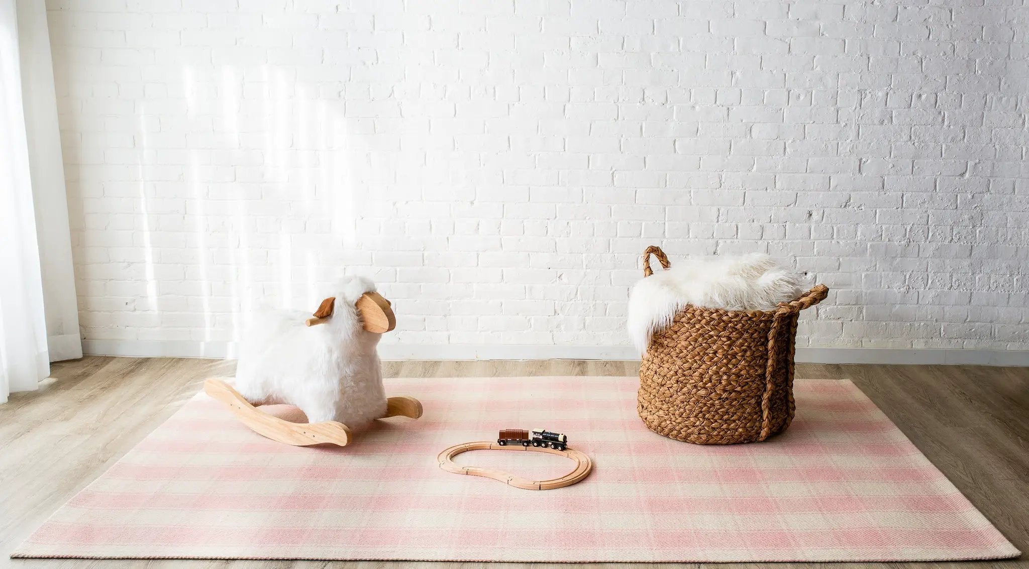 Marlborough MLB-1 (Charles) Pink Area Rug by Erin Gates by Momeni
