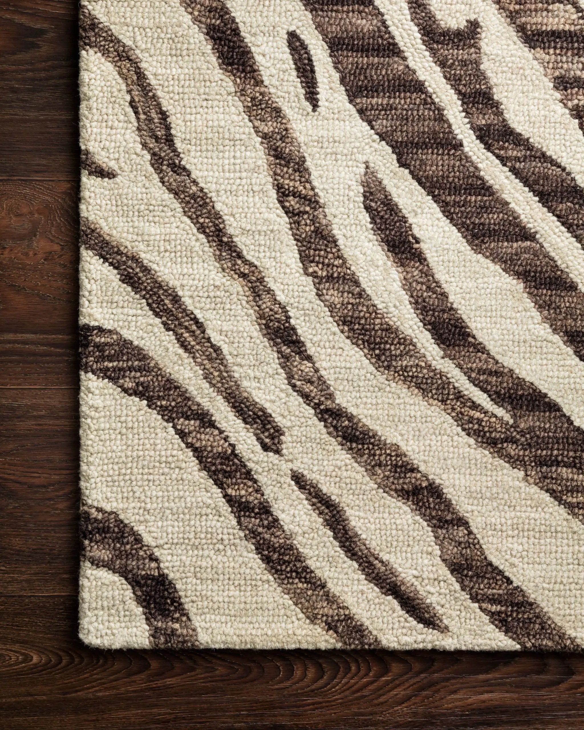 Masai MAS-01 Java / Ivory Area Rug by Loloi