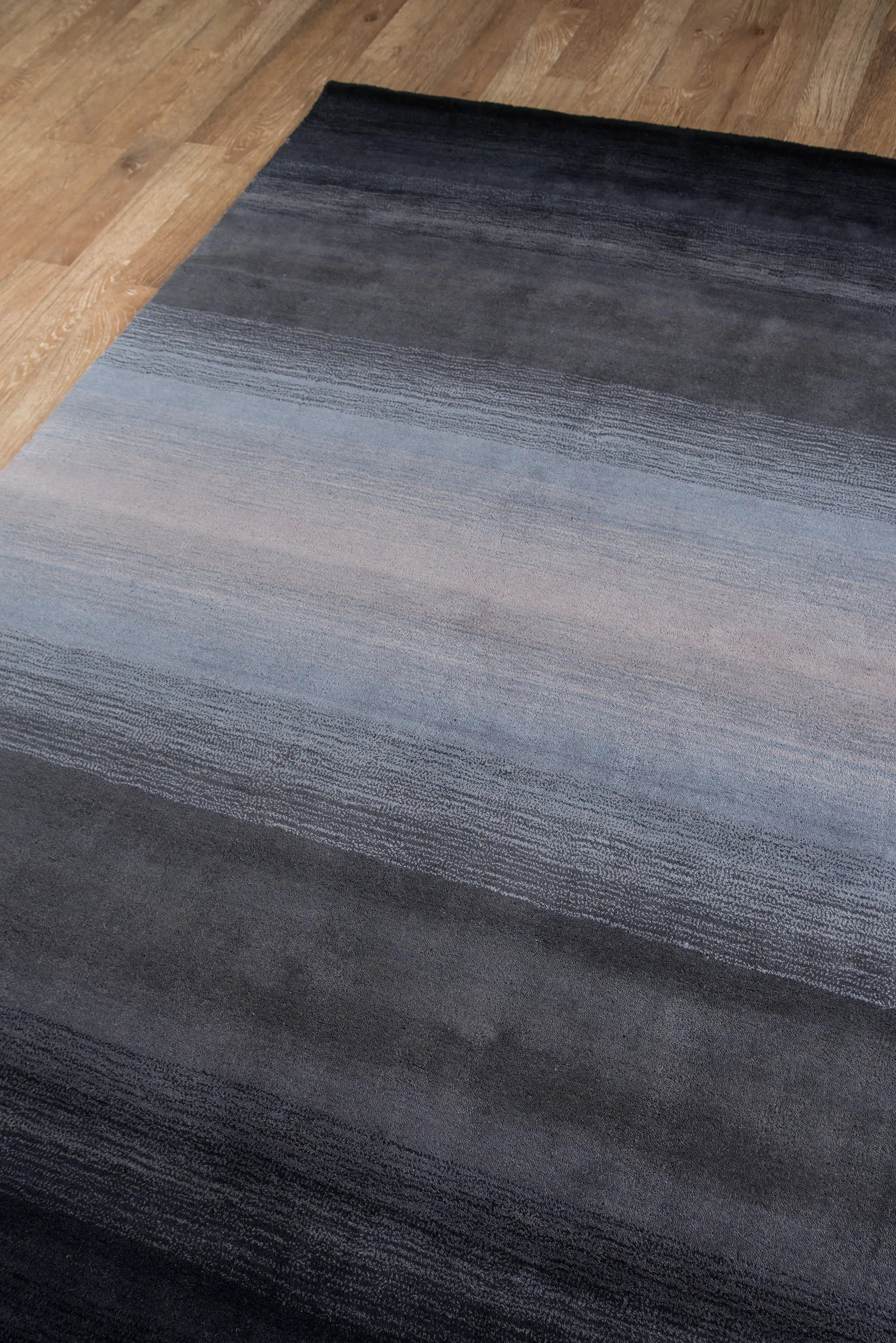 Metro MT-12 Midnight-Black Area Rug by Momeni